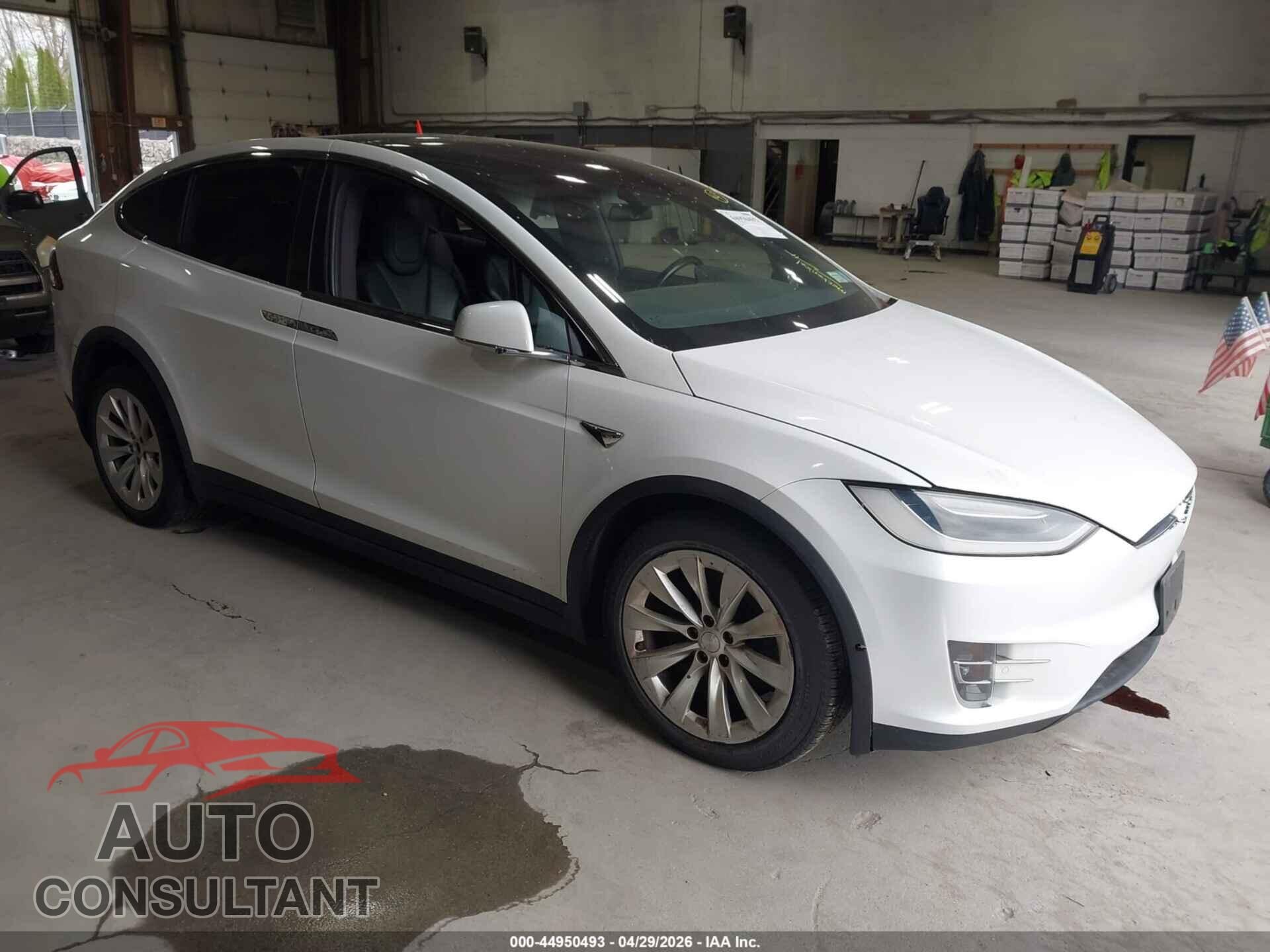 TESLA MODEL X 2018 - 5YJXCBE21JF137561