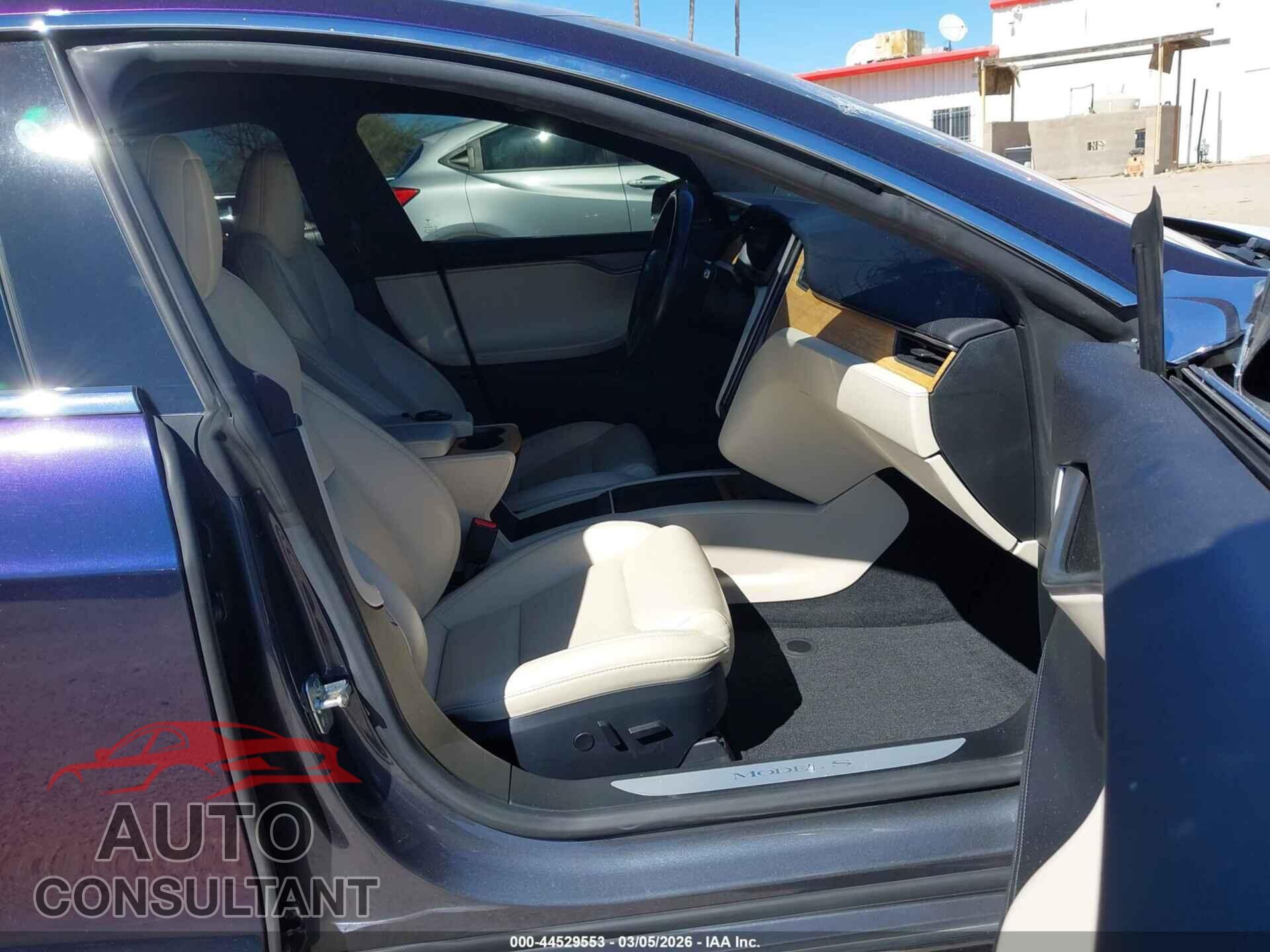 TESLA MODEL S 2020 - 5YJSA1E29LF402658