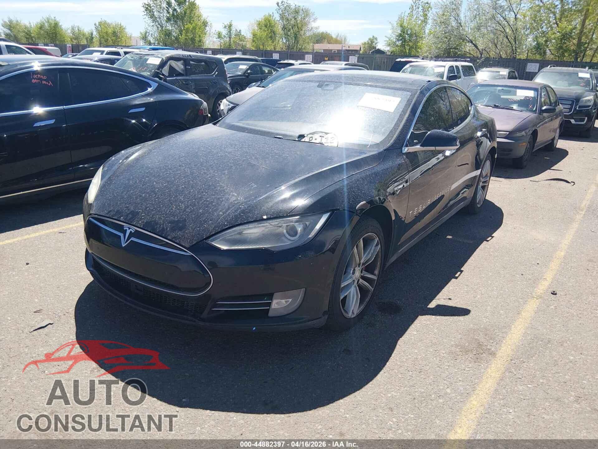 TESLA MODEL S 2015 - 5YJSA1H40FF081529