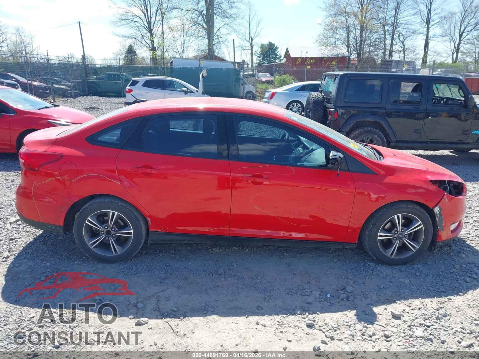 FORD FOCUS 2017 - 1FADP3FE2HL276097