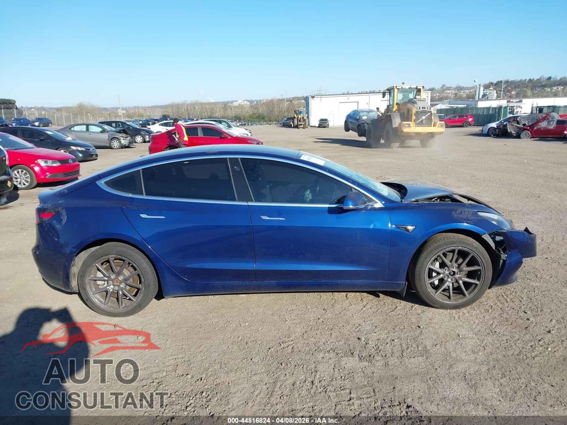 TESLA MODEL 3 2018 - 5YJ3E1EB9JF120171
