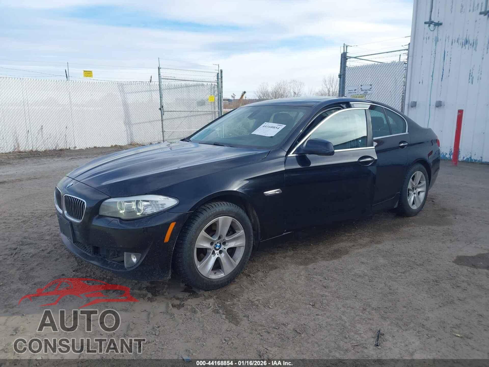BMW 528I 2012 - WBAXG5C52CDW24827