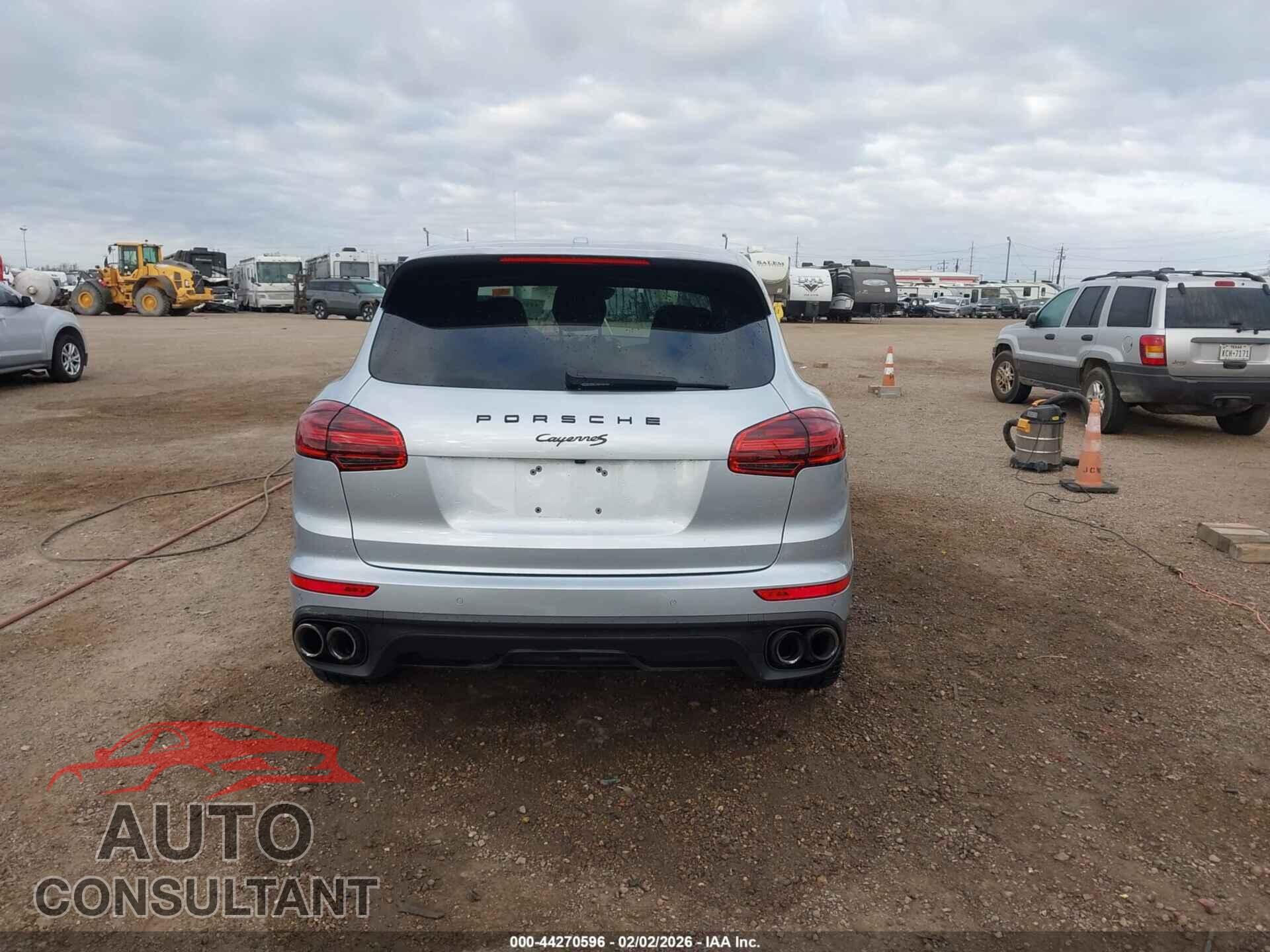 PORSCHE CAYENNE 2017 - WP1AA2A23HKA86223