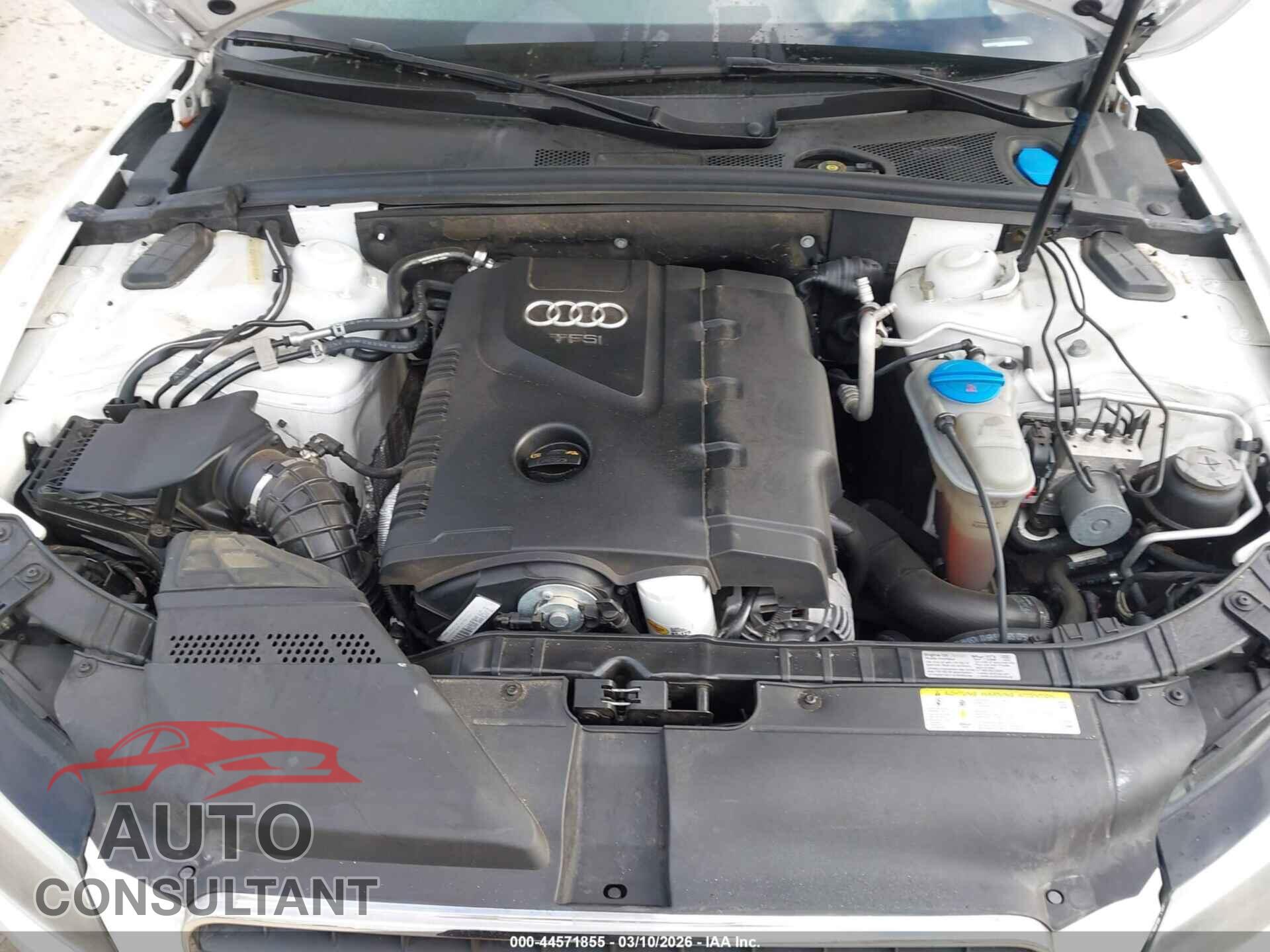 AUDI A5 2011 - WAUJFAFH7BN018035