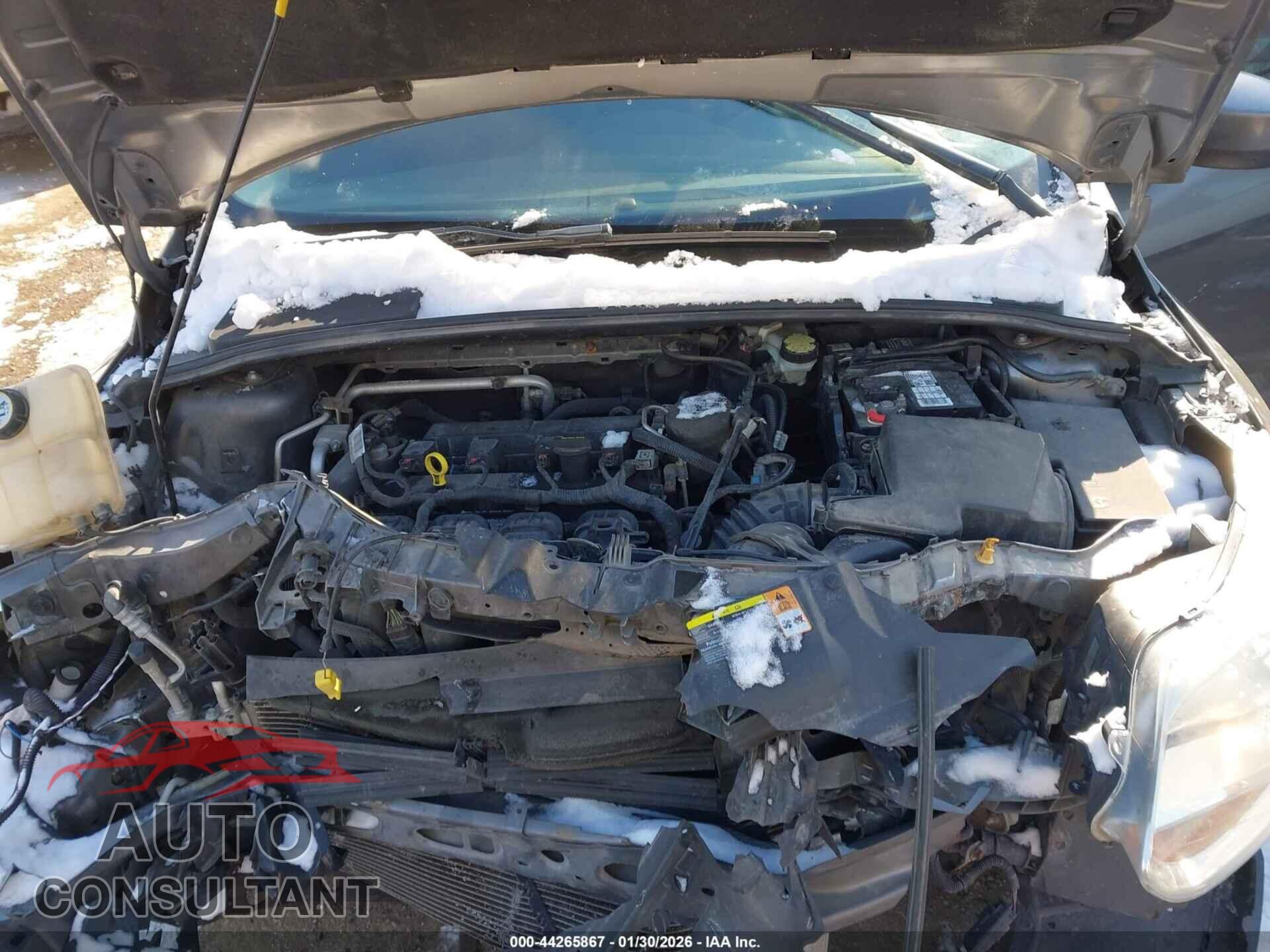 FORD FOCUS 2013 - 1FADP3E28DL144060