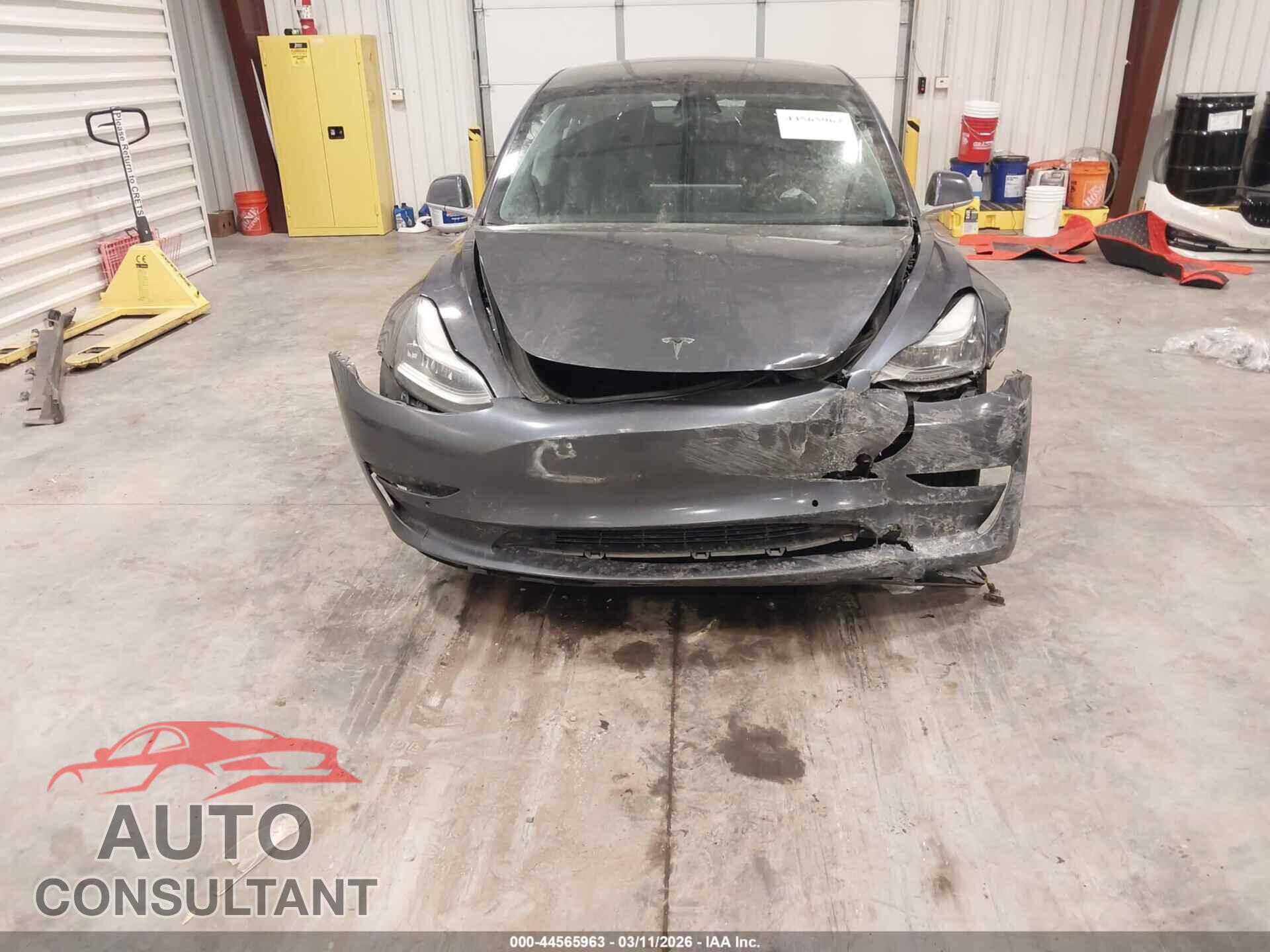 TESLA MODEL 3 2019 - 5YJ3E1EB4KF453086