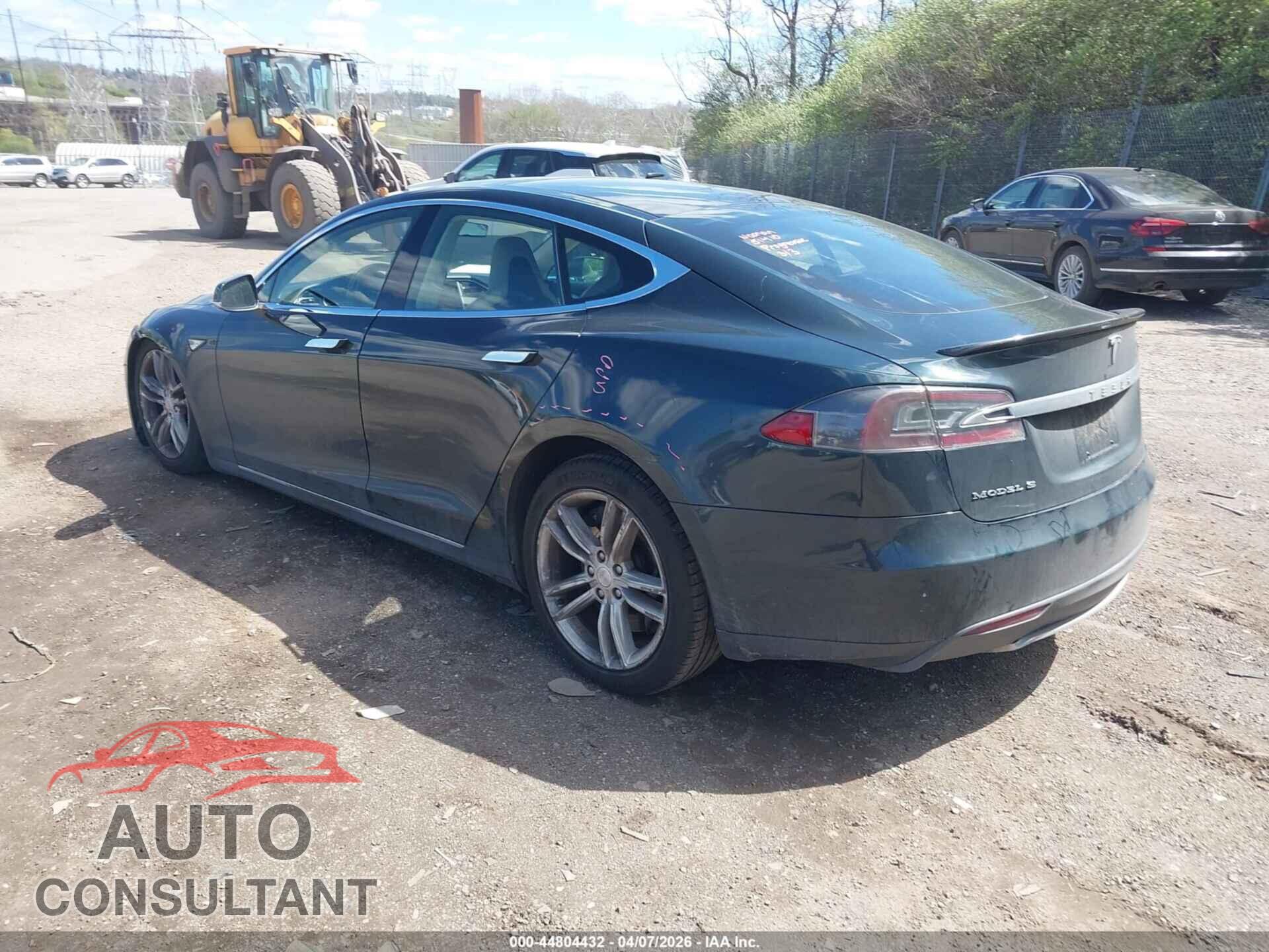 TESLA MODEL S 2013 - 5YJSA1DP4DFP05376
