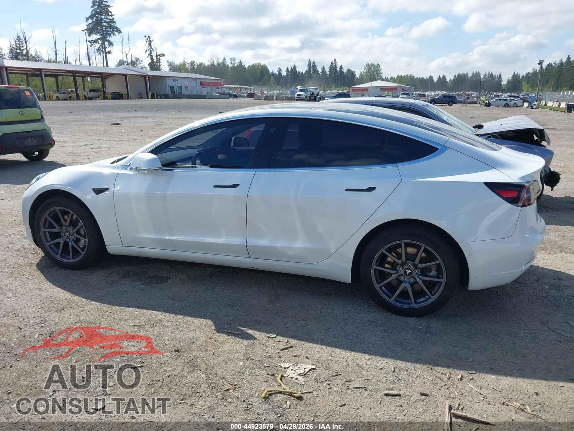TESLA MODEL 3 2019 - 5YJ3E1EA2KF441543