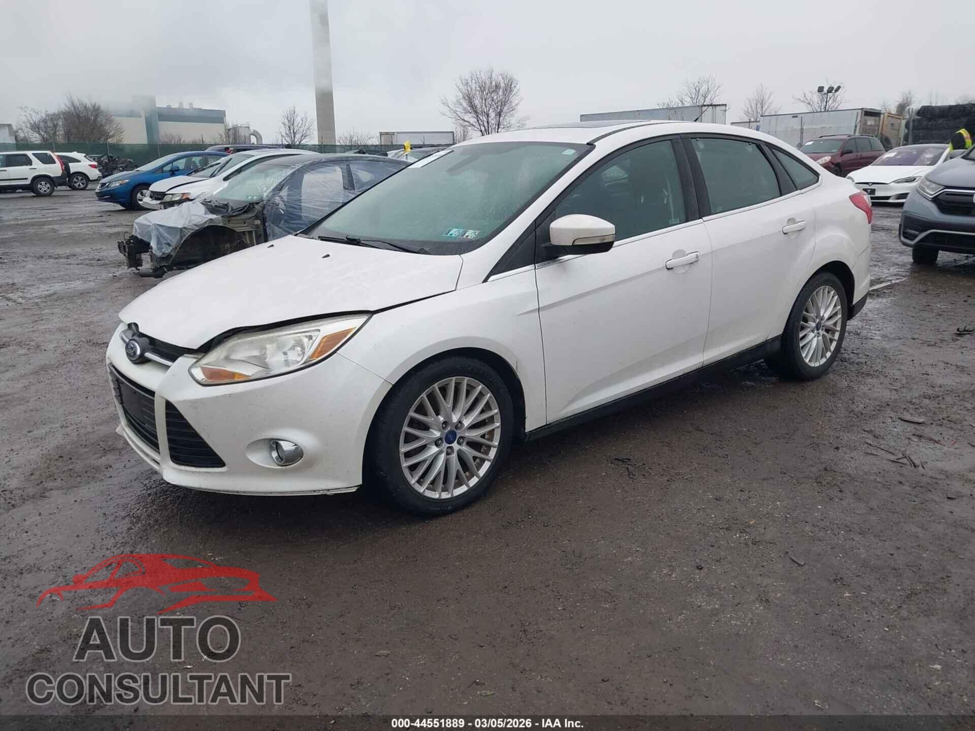 FORD FOCUS 2012 - 1FAHP3H20CL125174