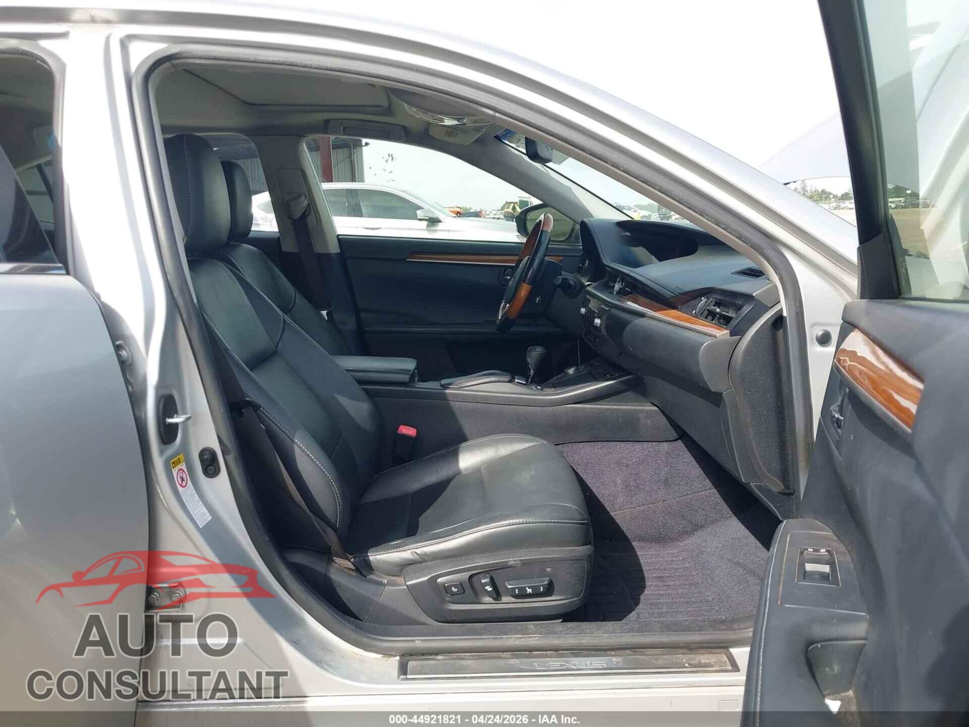 LEXUS ES 300H 2013 - JTHBW1GG8D2022739