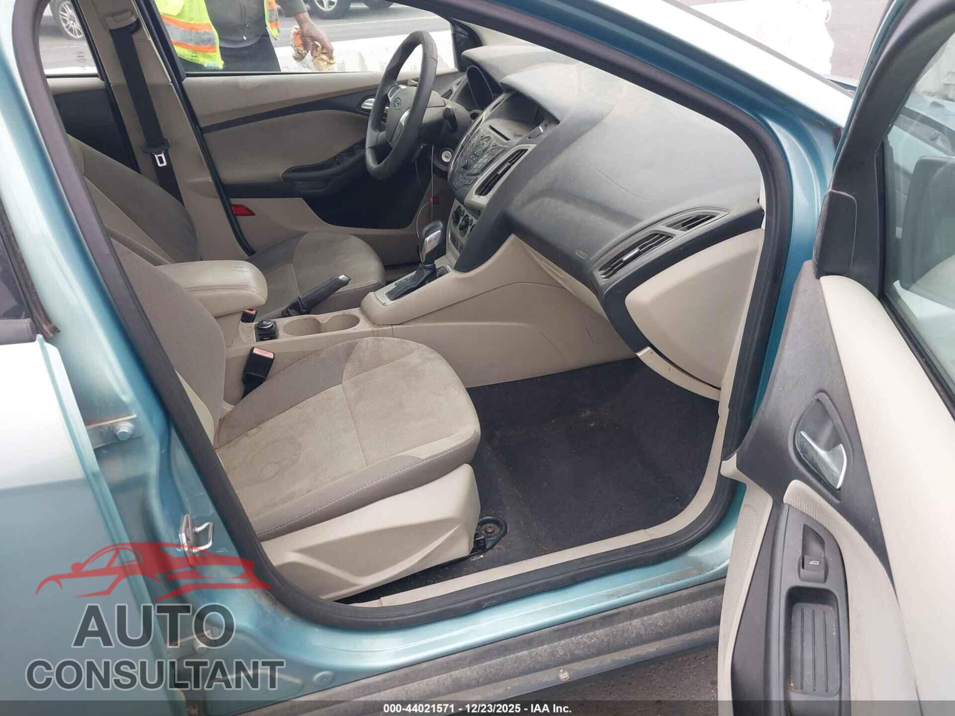FORD FOCUS 2012 - 1FAHP3F24CL249788