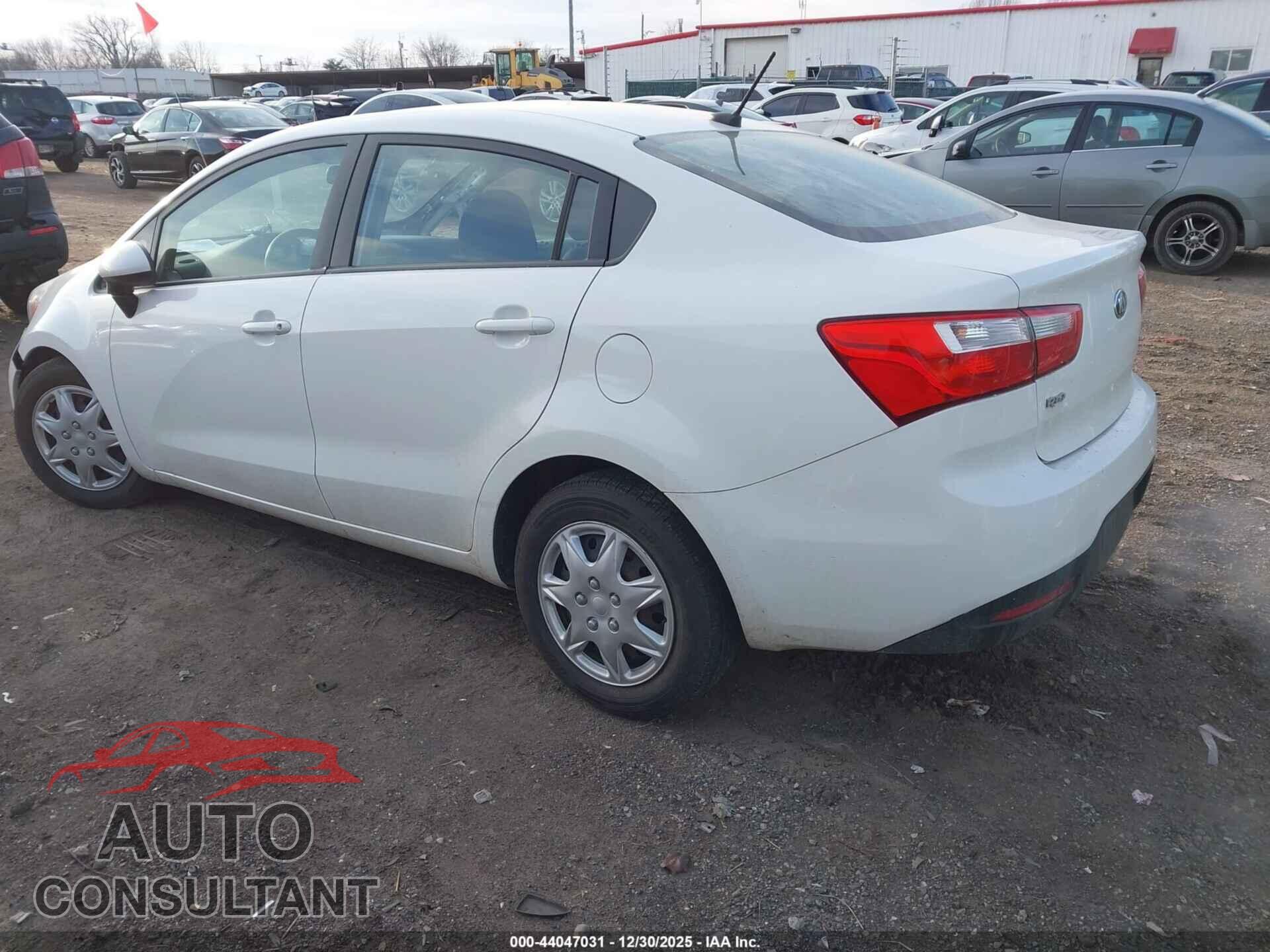KIA RIO 2015 - KNADN4A36F6456588