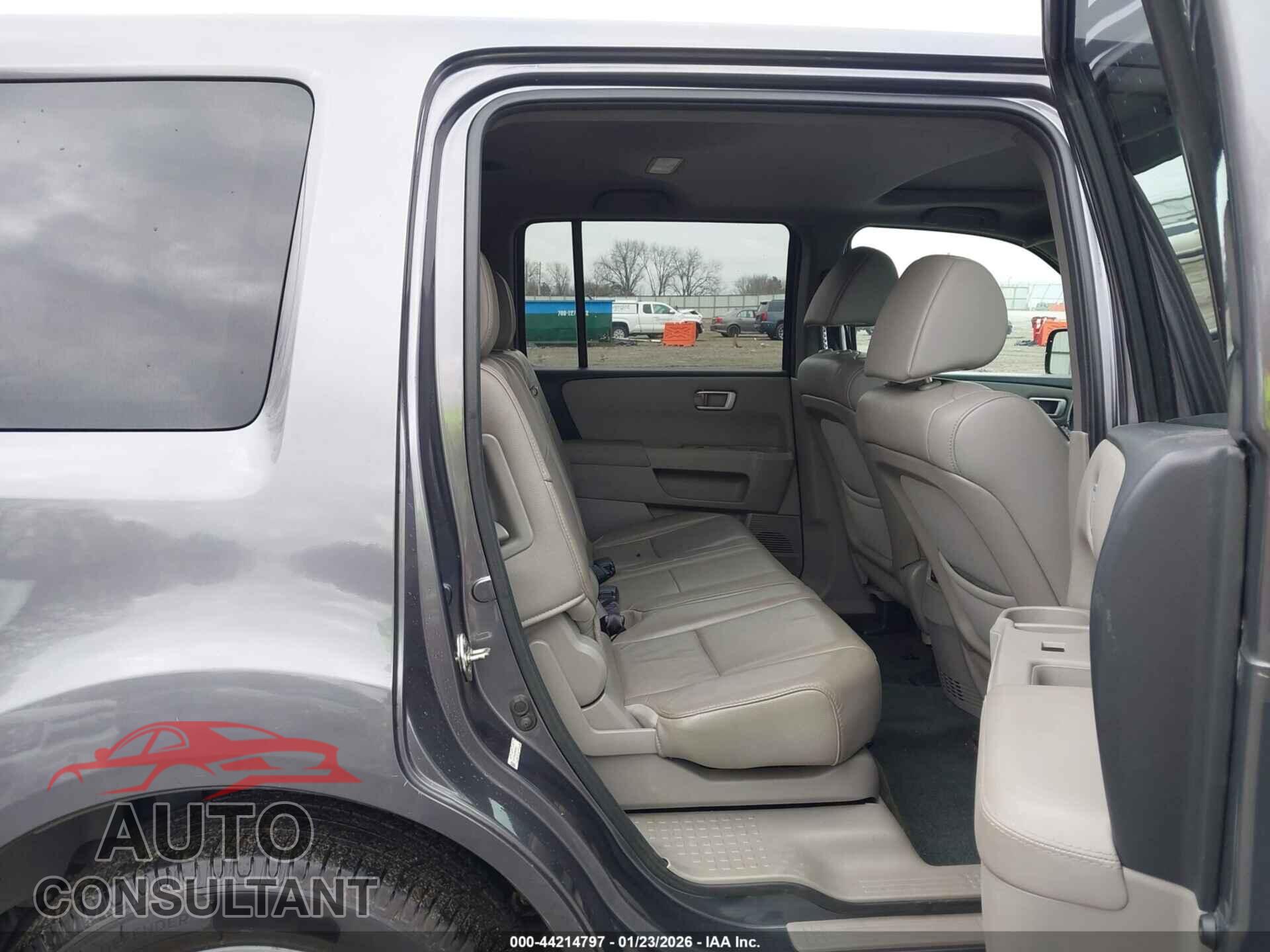 HONDA PILOT 2014 - 5FNYF3H5XEB006982