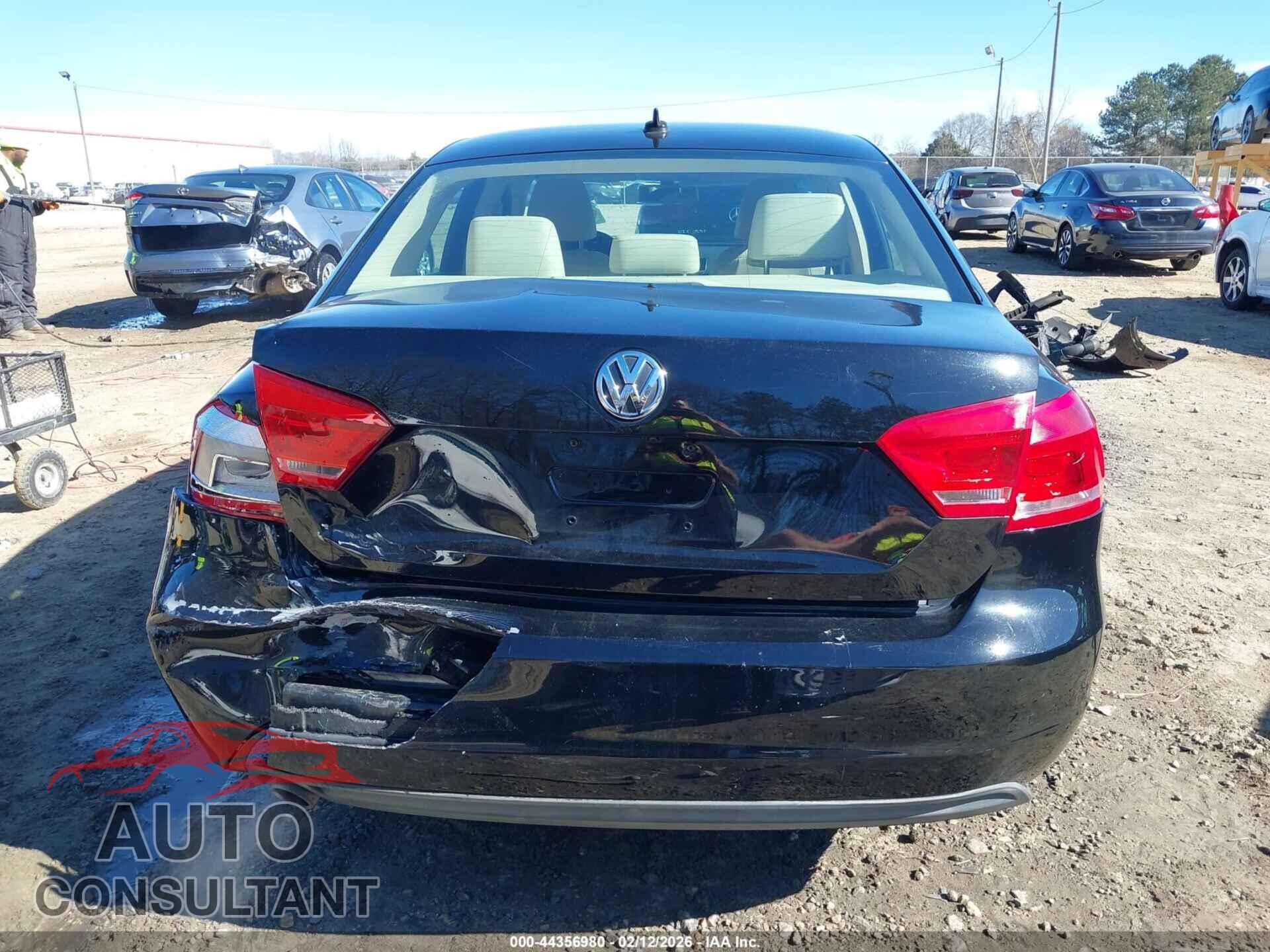 VOLKSWAGEN PASSAT 2014 - 1VWBP7A34EC002097