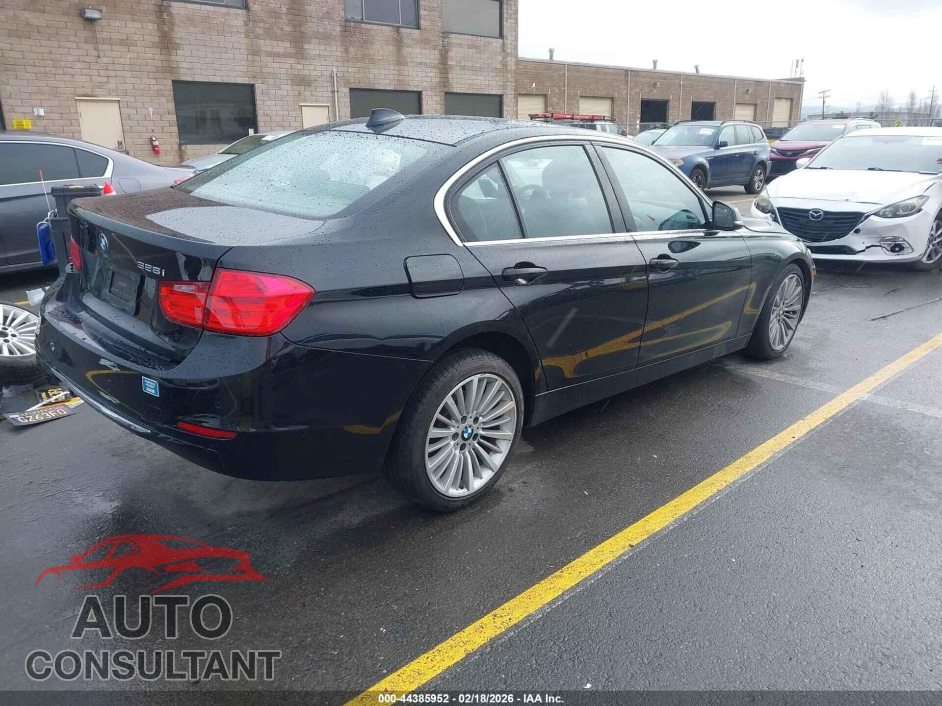 BMW 328I 2014 - WBA3C1C52EK112261