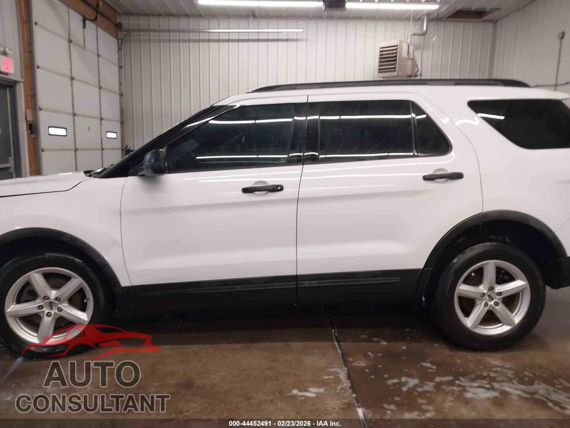 FORD EXPLORER 2018 - 1FM5K7B8XJGB60001