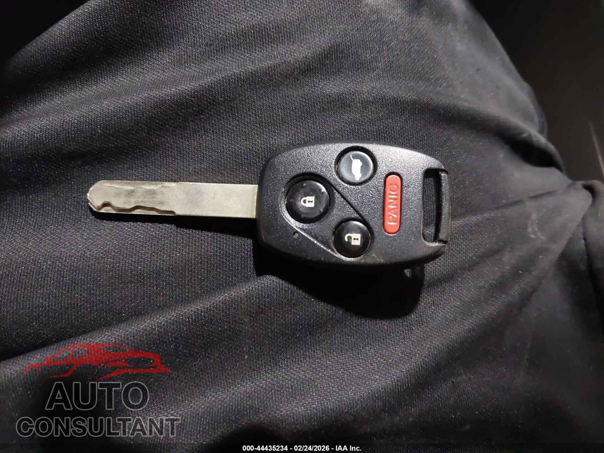 HONDA PILOT 2013 - 5FNYF4H48DB075343