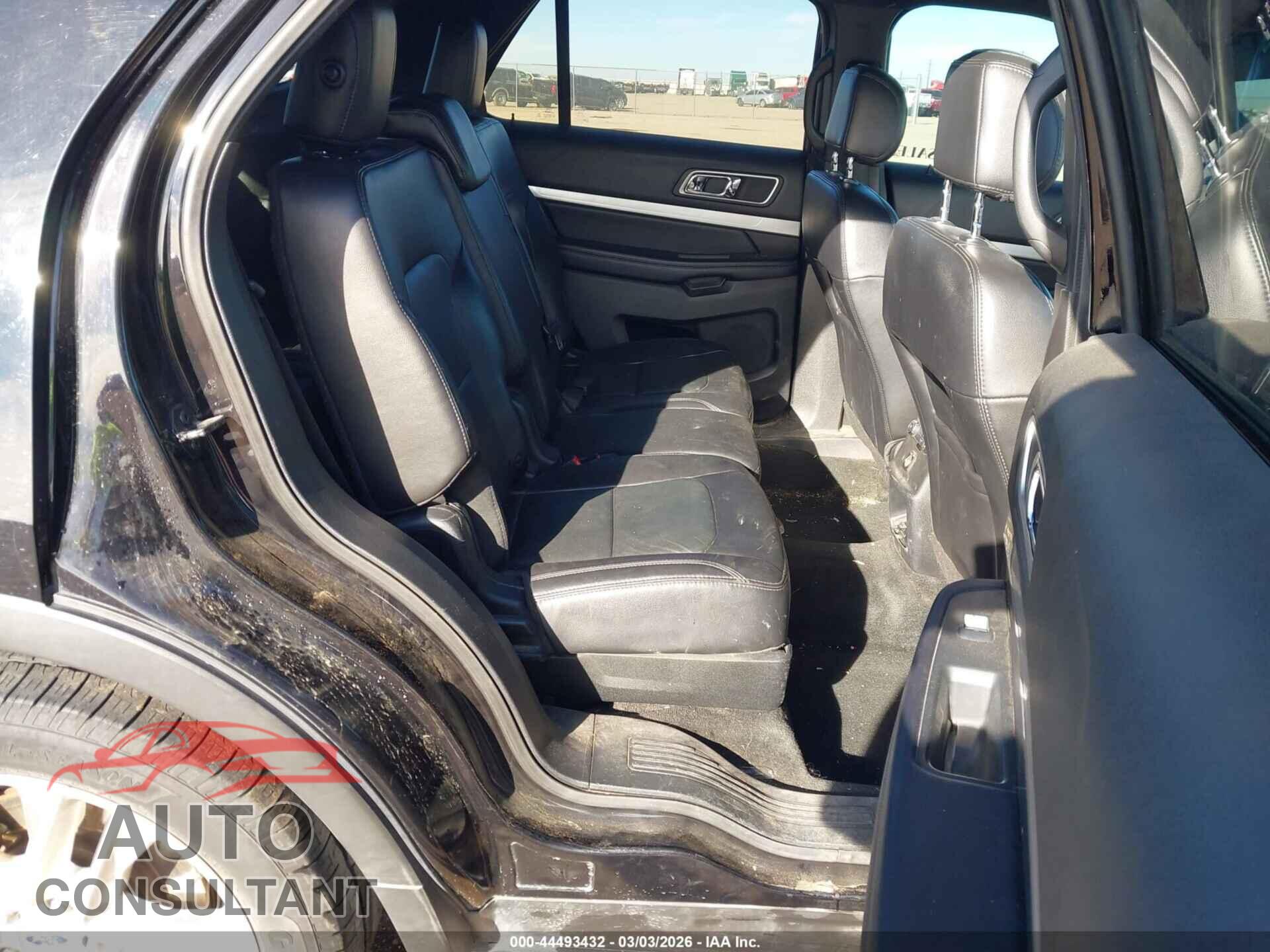 FORD EXPLORER 2017 - 1FM5K7D81HGB45555