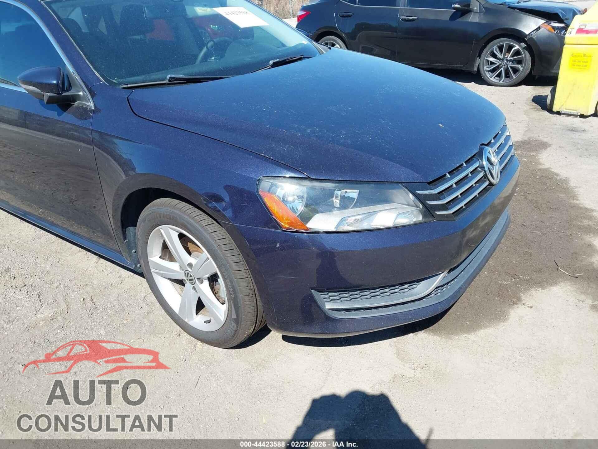 VOLKSWAGEN PASSAT 2012 - 1VWBN7A33CC041458