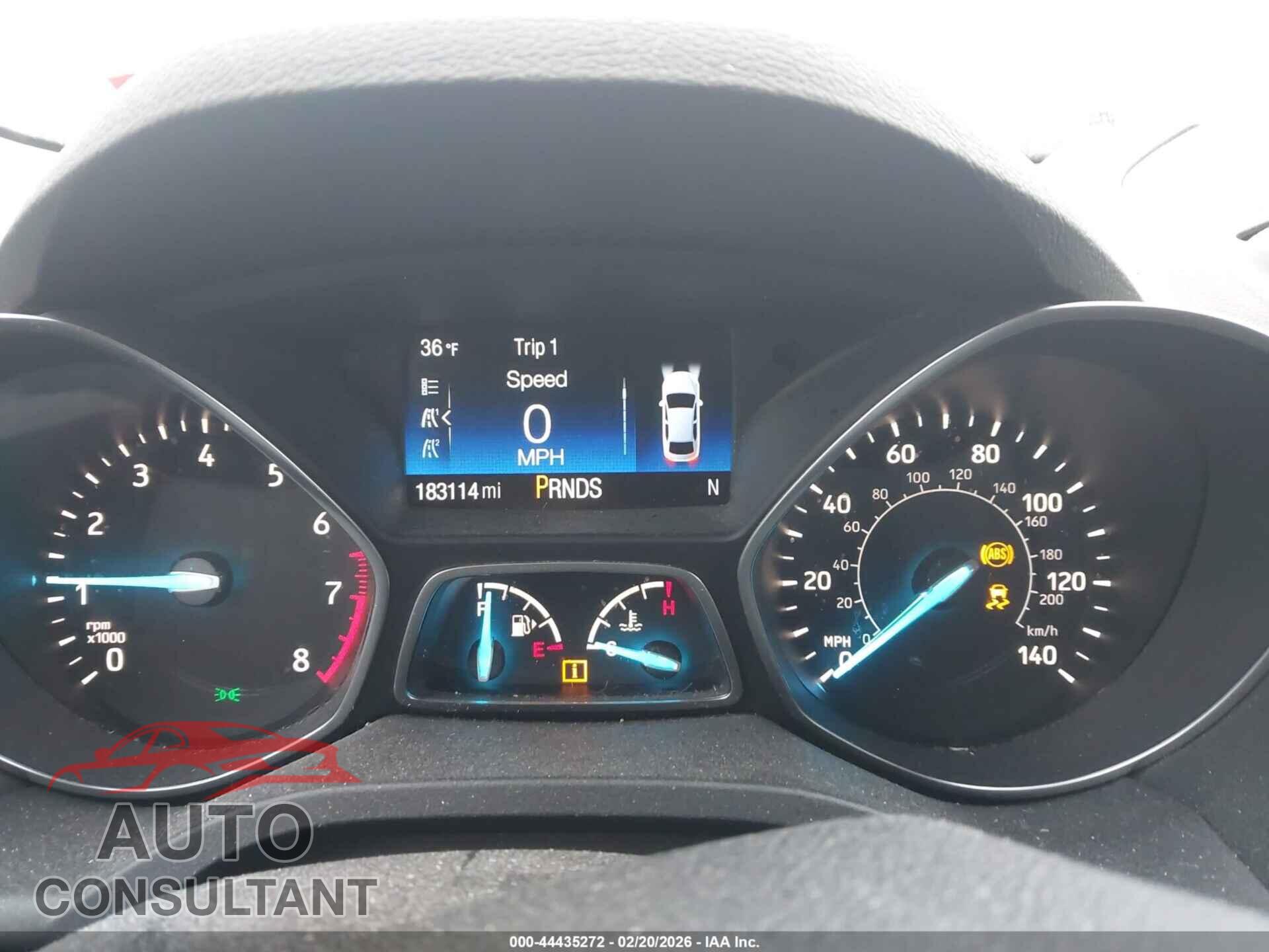 FORD ESCAPE 2017 - 1FMCU9GD5HUD14600