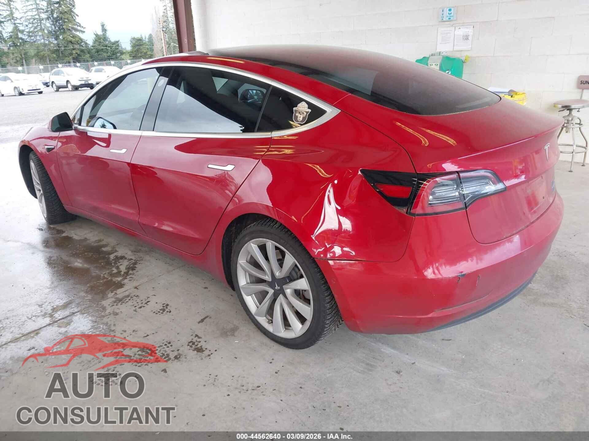 TESLA MODEL 3 2018 - 5YJ3E1EA1JF009833