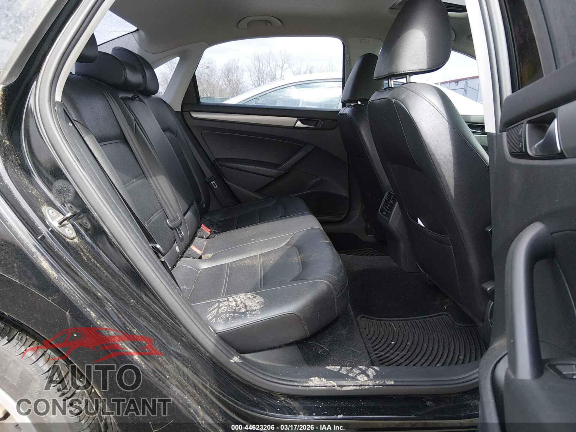 VOLKSWAGEN PASSAT 2014 - 1VWBS7A31EC069075