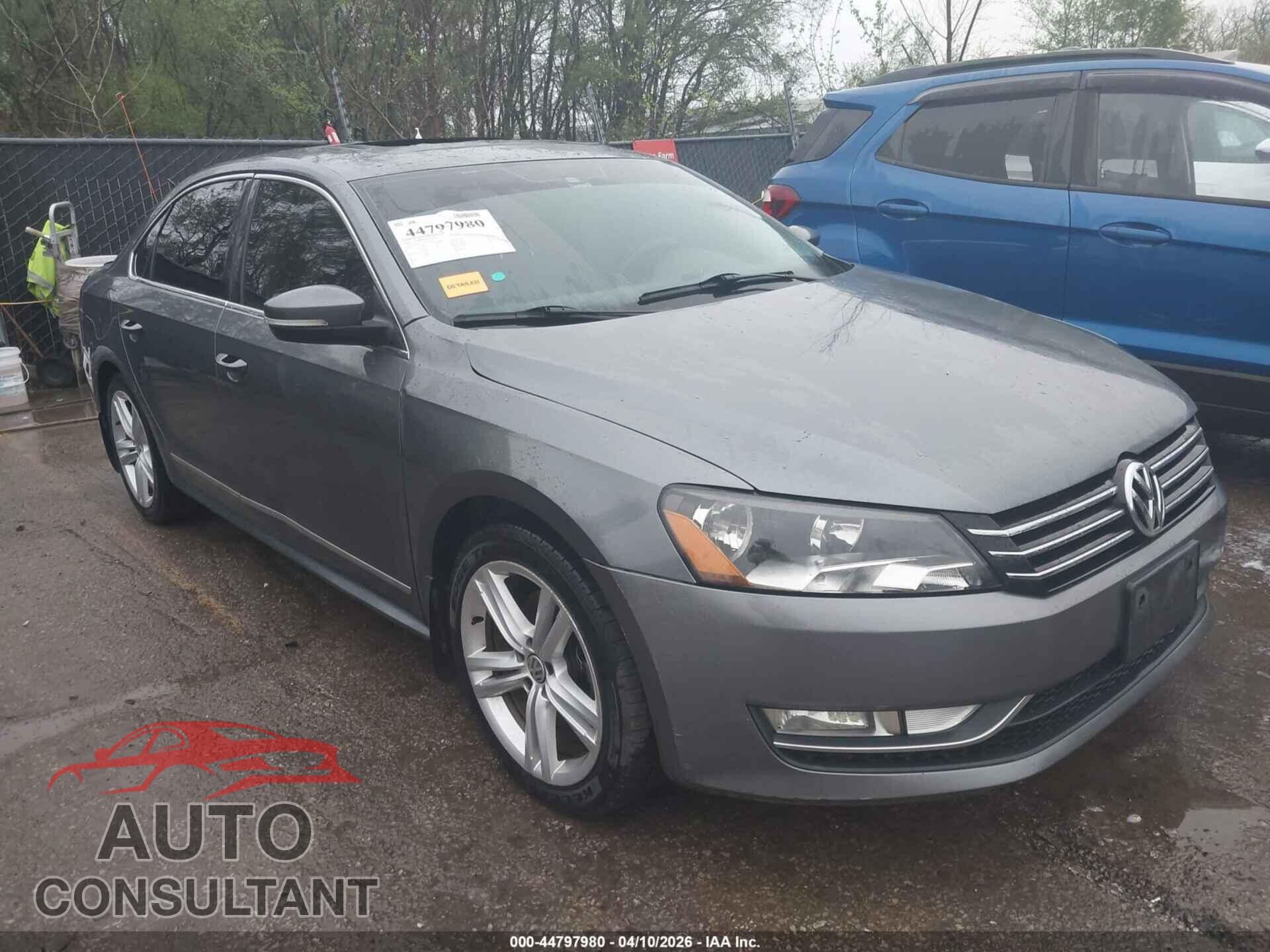 VOLKSWAGEN PASSAT 2014 - 1VWCN7A32EC036579