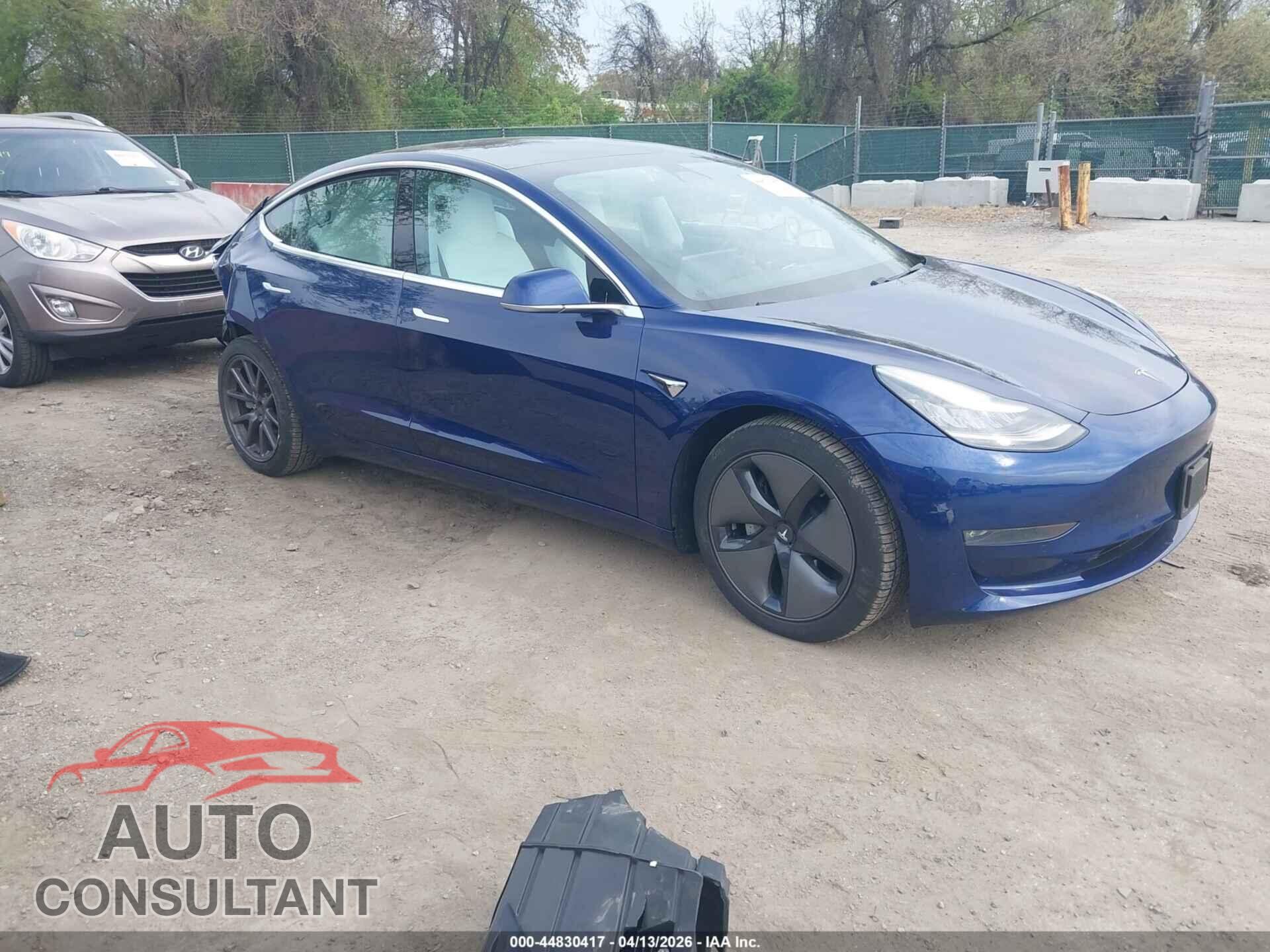 TESLA MODEL 3 2019 - 5YJ3E1EB2KF194999