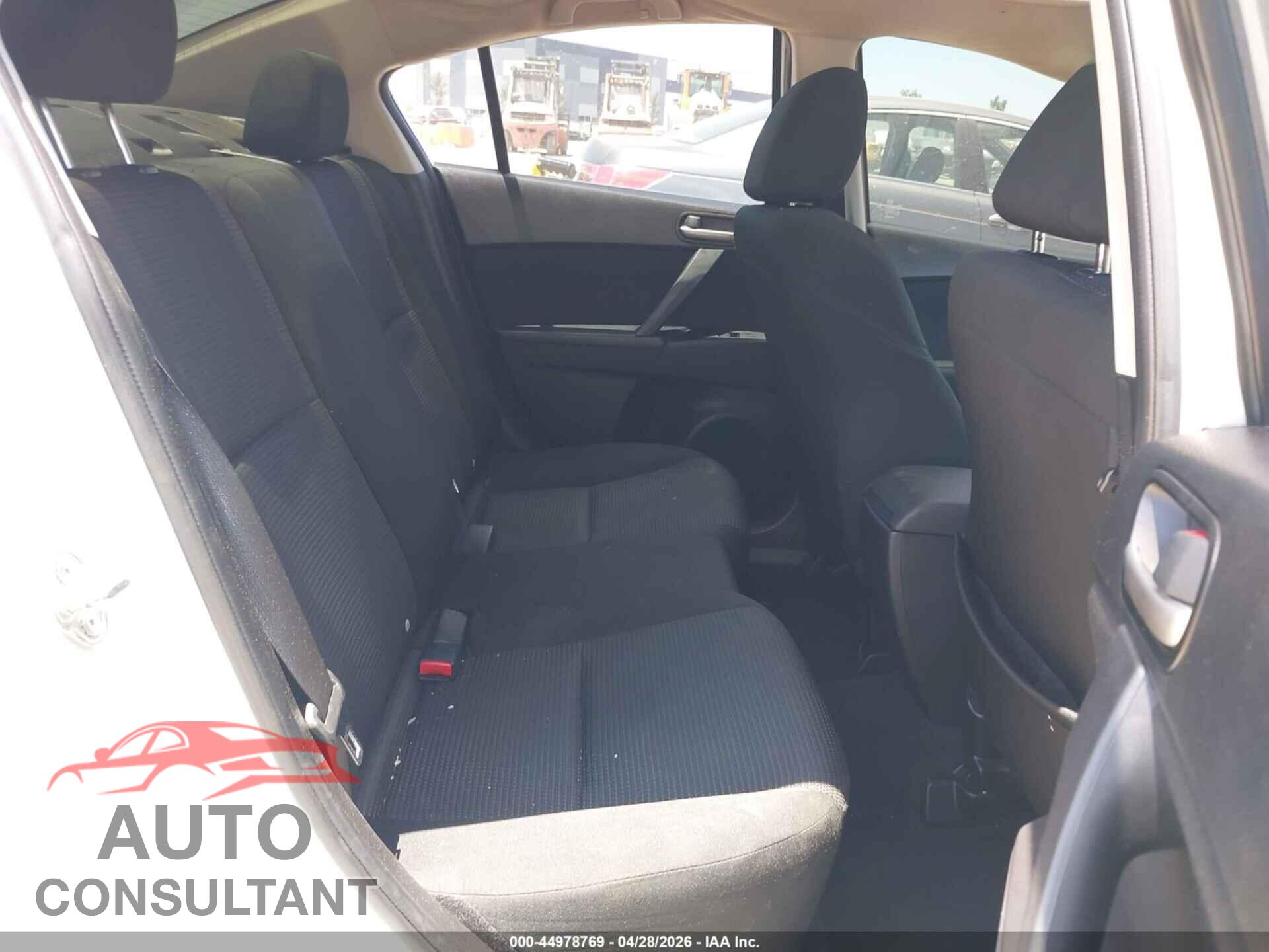 MAZDA MAZDA3 2013 - JM1BL1U77D1823442