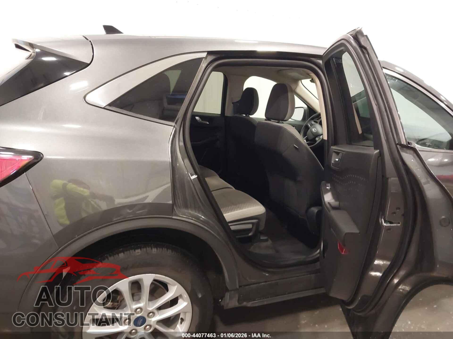 FORD ESCAPE 2020 - 1FMCU9G64LUA76507