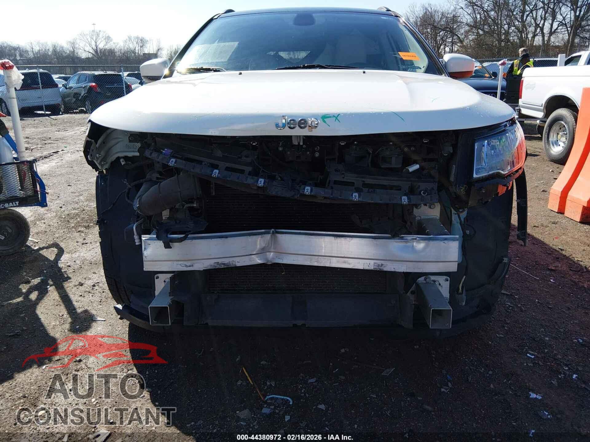 JEEP COMPASS 2019 - 3C4NJCCB2KT699087