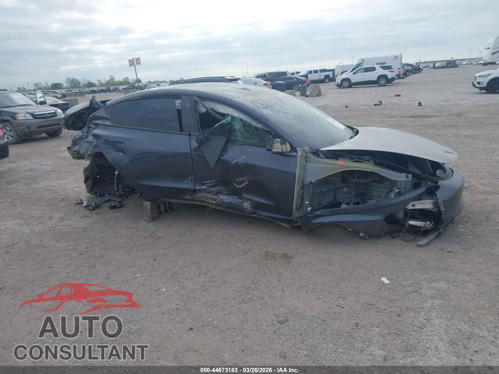 TESLA MODEL 3 2023 - 5YJ3E1EA7PF456336