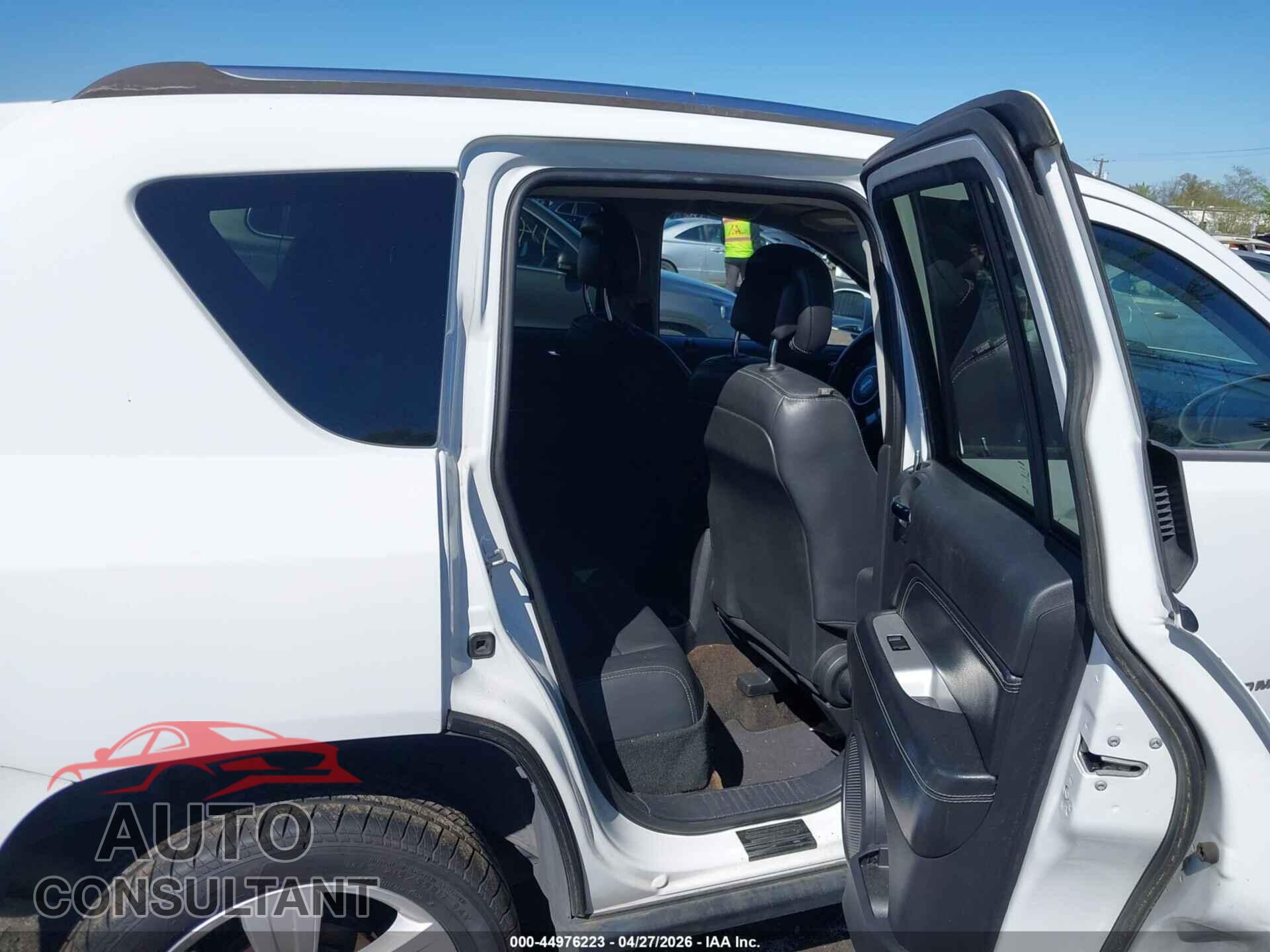 JEEP COMPASS 2015 - 1C4NJCEAXFD126373