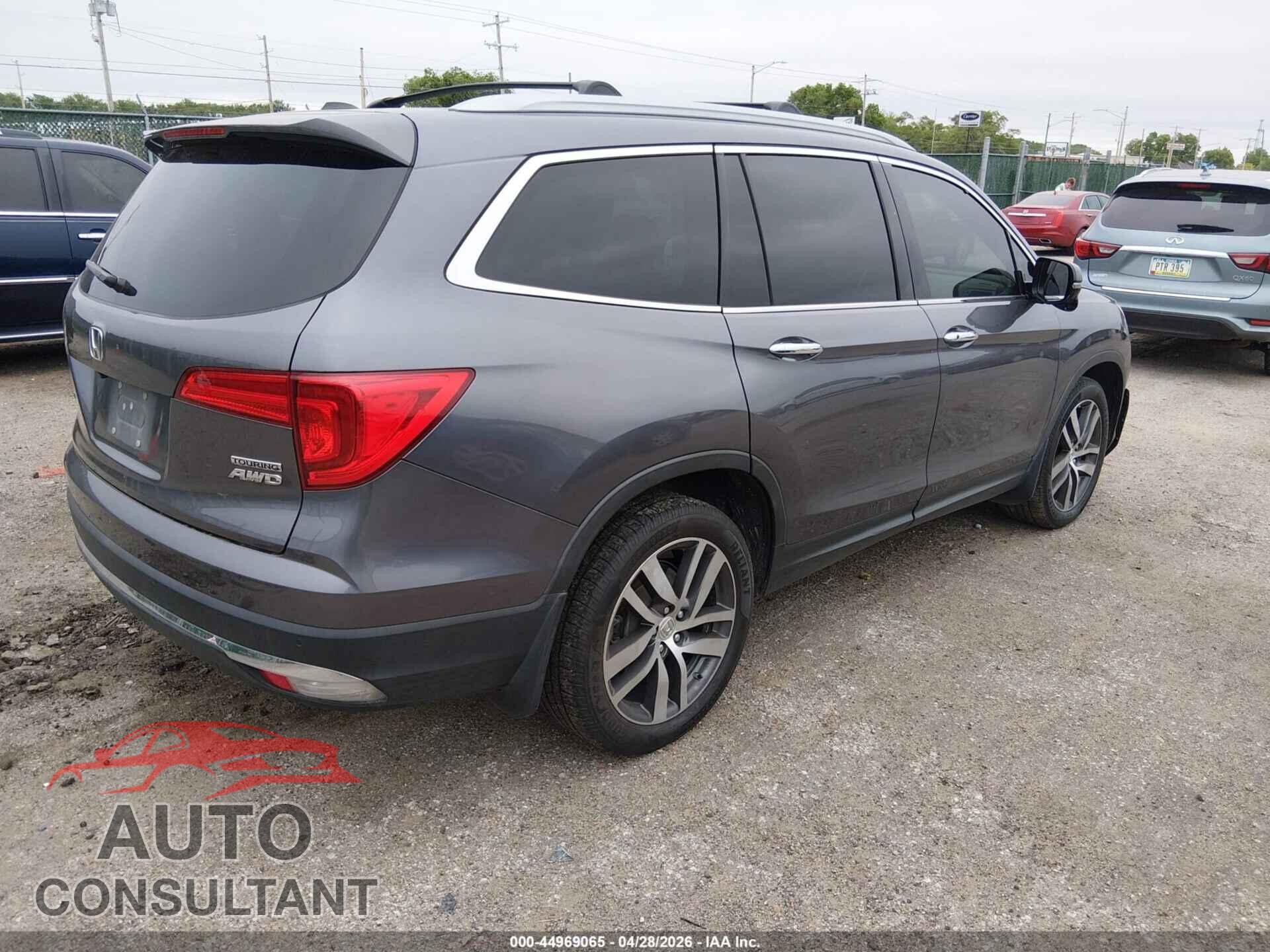 HONDA PILOT 2017 - 5FNYF6H96HB012741