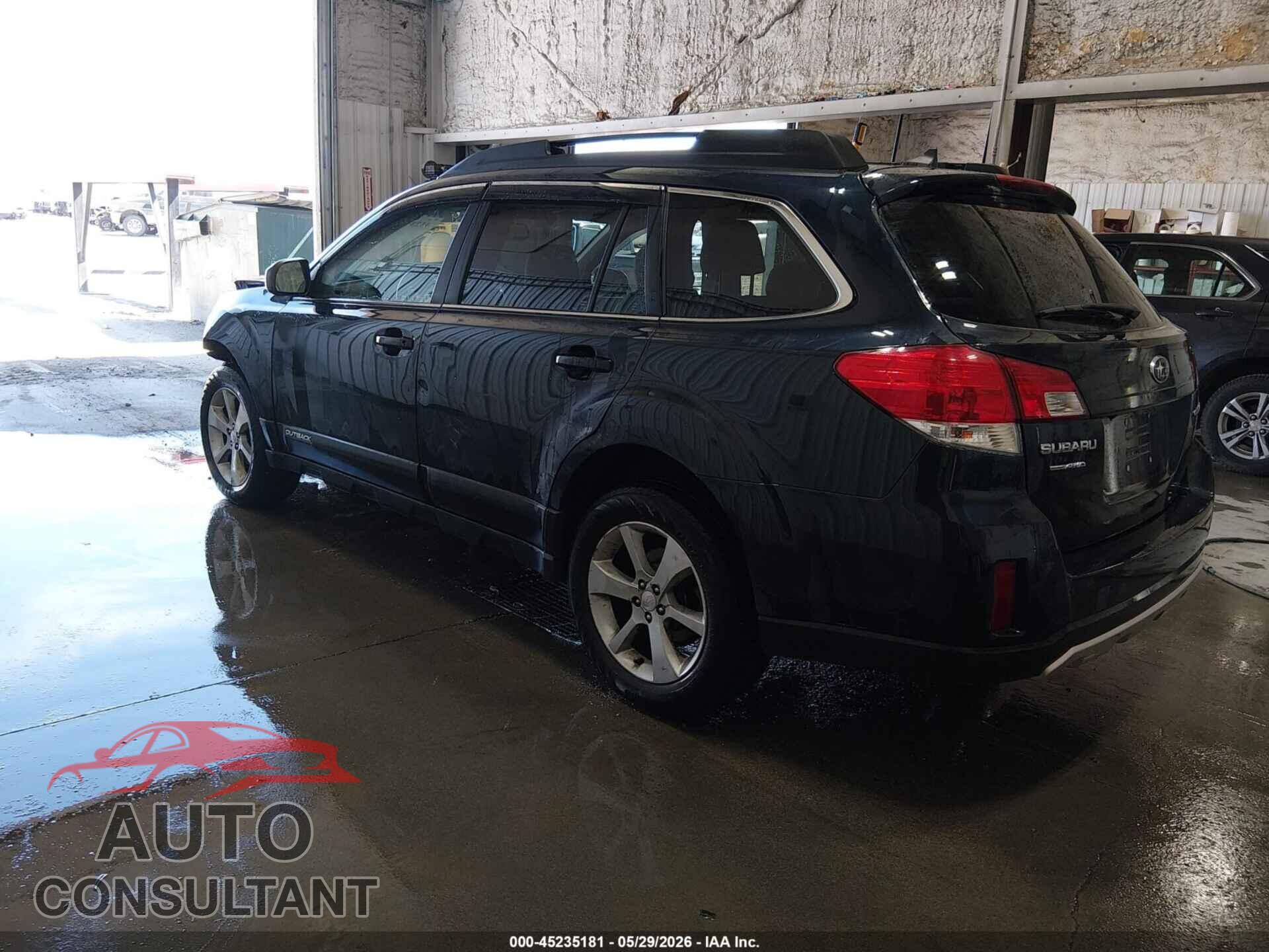 SUBARU OUTBACK 2013 - 4S4BRCPC7D3200731