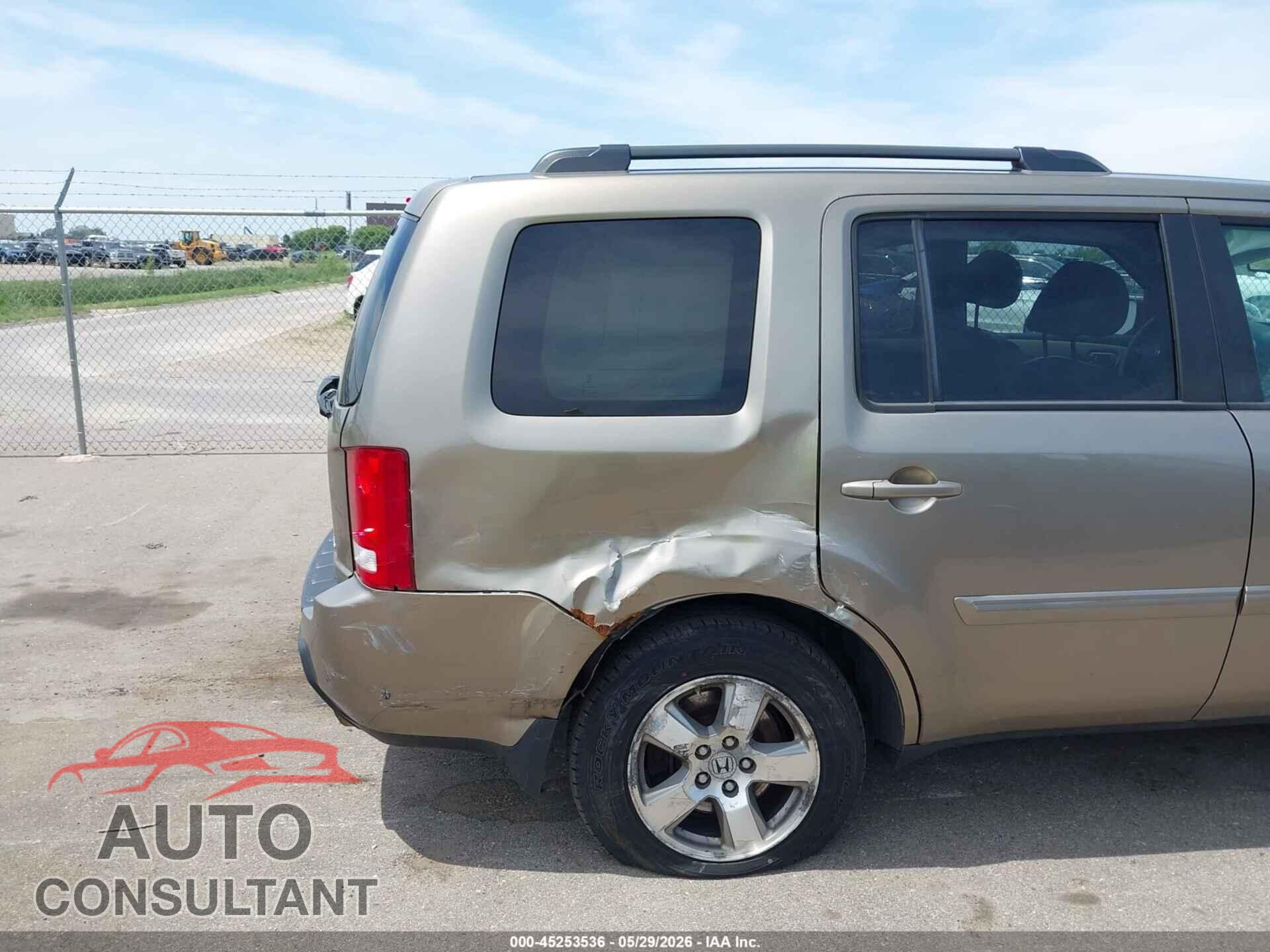 HONDA PILOT 2011 - 5FNYF4H57BB079454