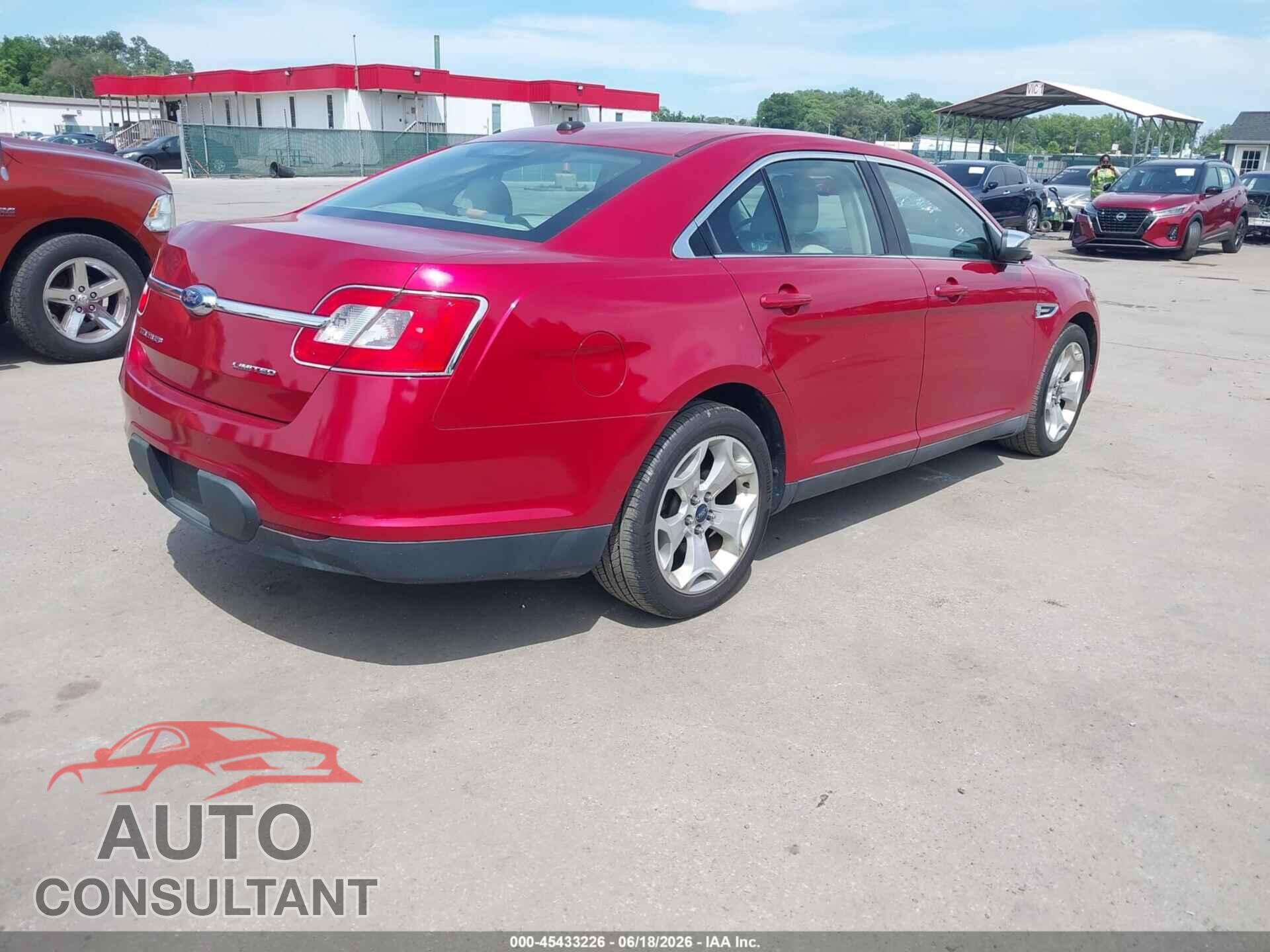 FORD TAURUS 2011 - 1FAHP2FW4BG141630