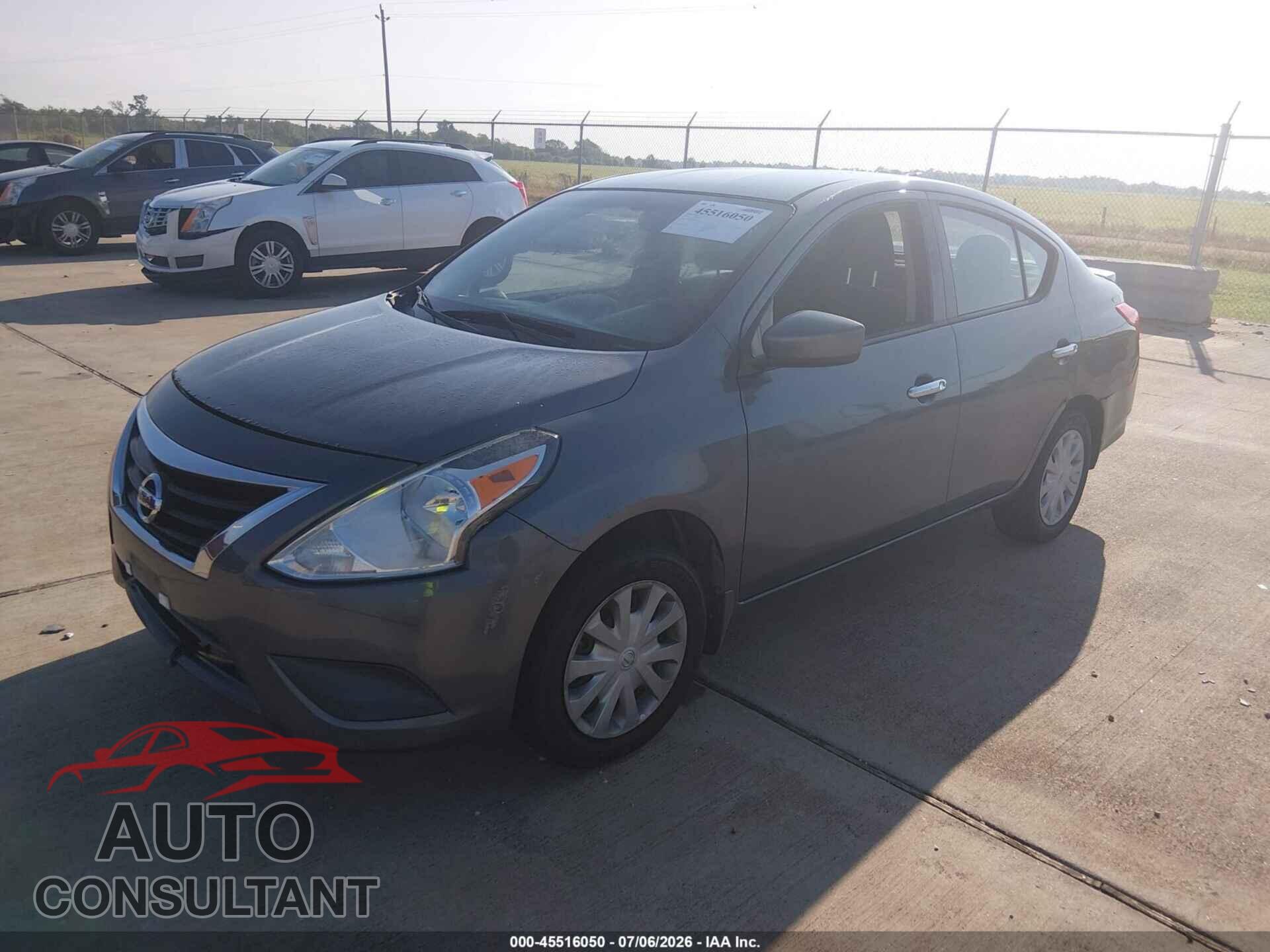 NISSAN VERSA 2017 - 3N1CN7AP3HL833005