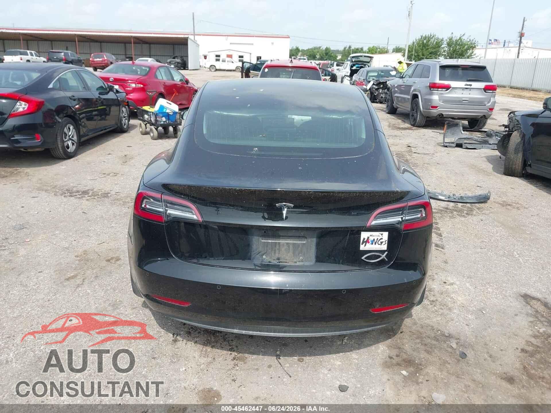 TESLA MODEL 3 2018 - 5YJ3E1EA3JF123011