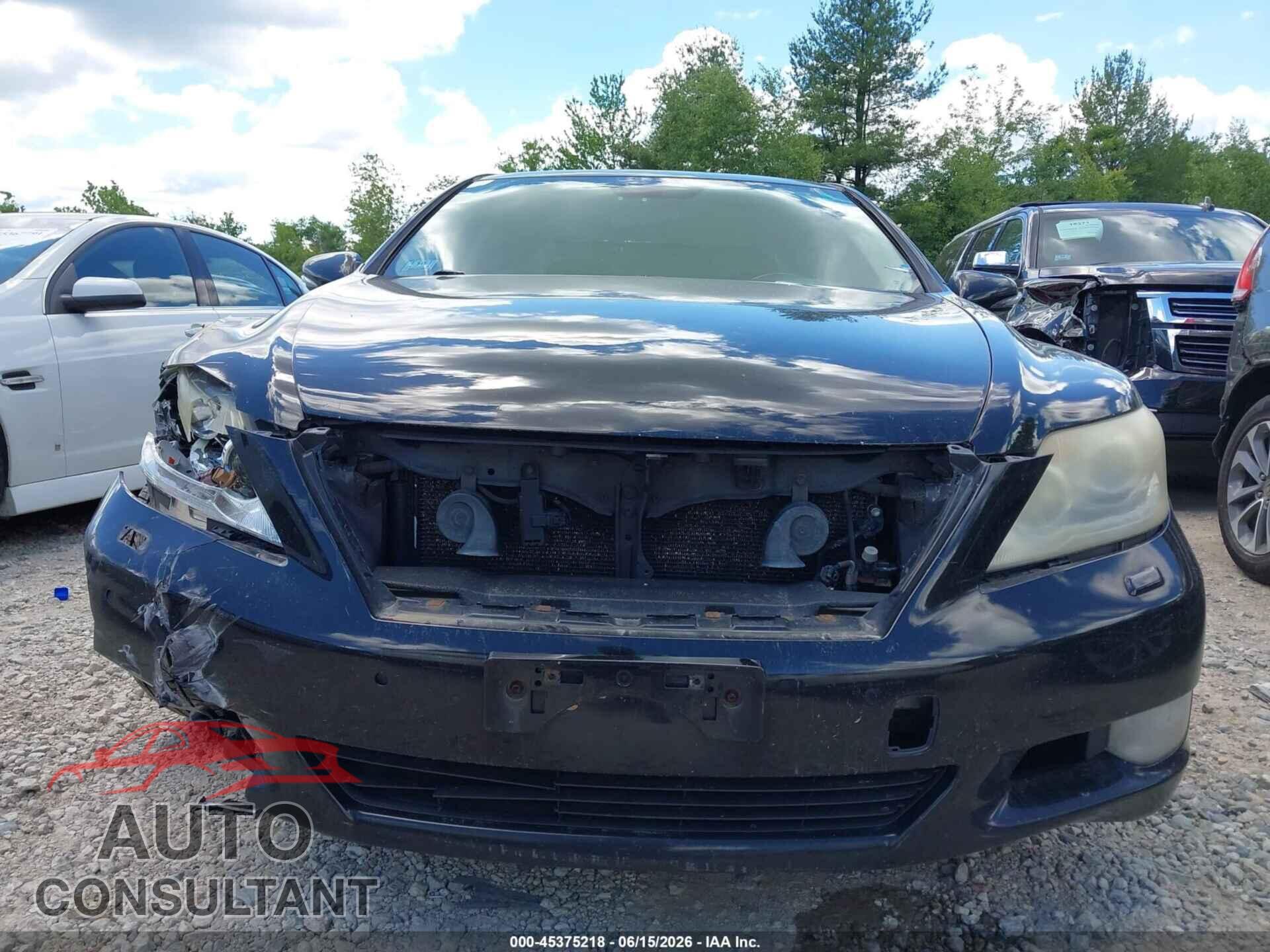 LEXUS LS 460 2011 - JTHCL5EF5B5010199