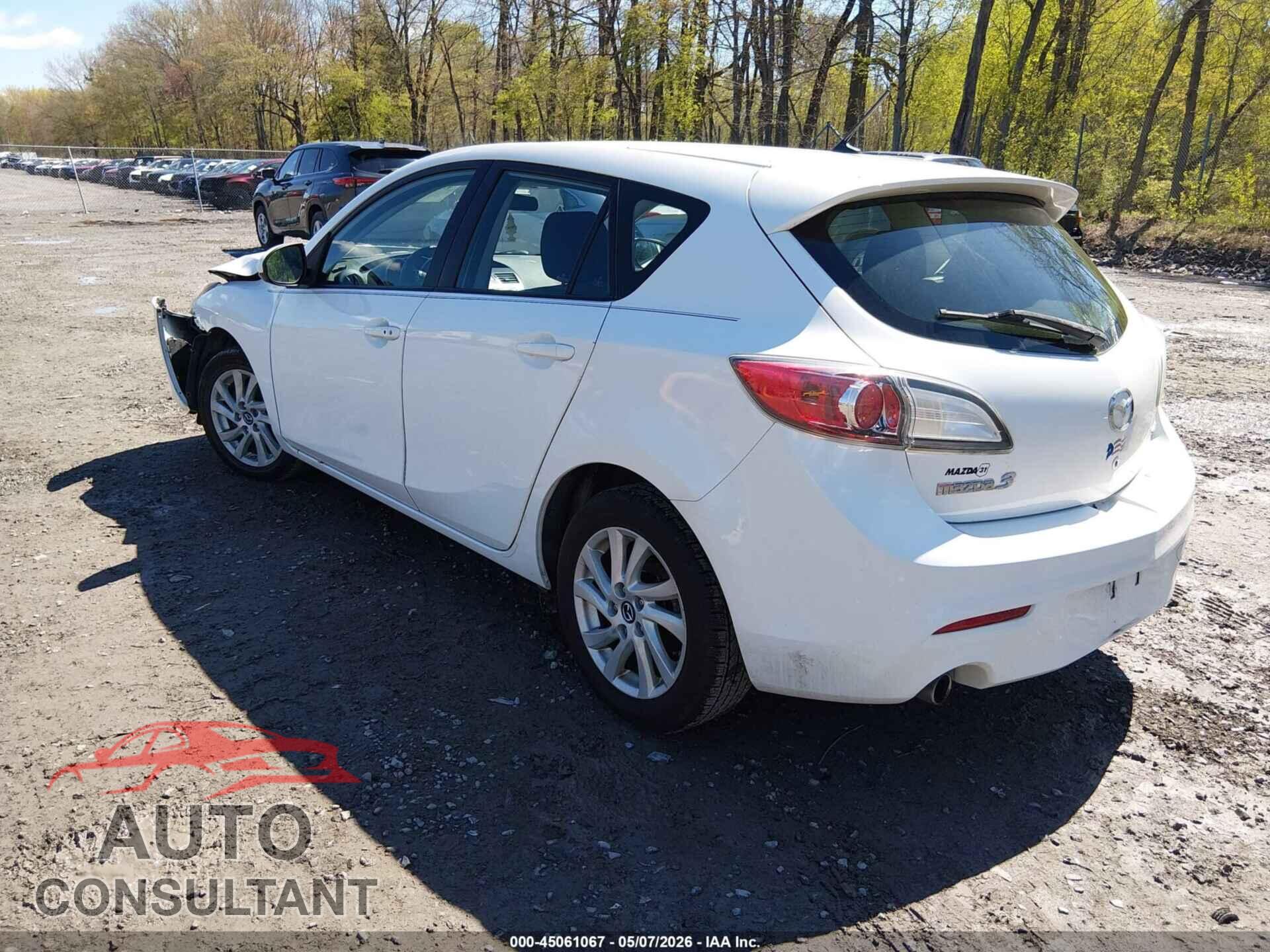 MAZDA MAZDA3 2013 - JM1BL1LP9D1844357