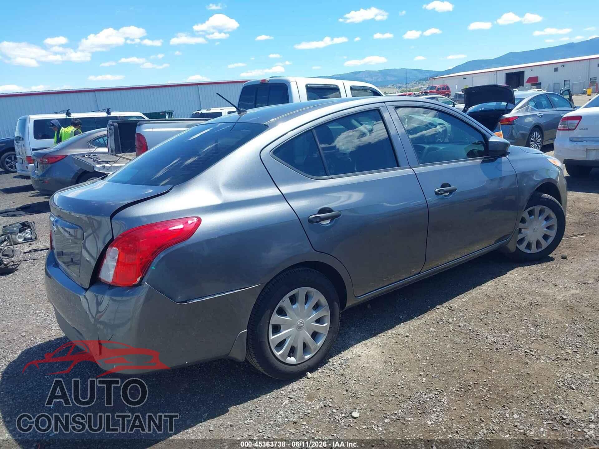 NISSAN VERSA 2017 - 3N1CN7AP3HL806399