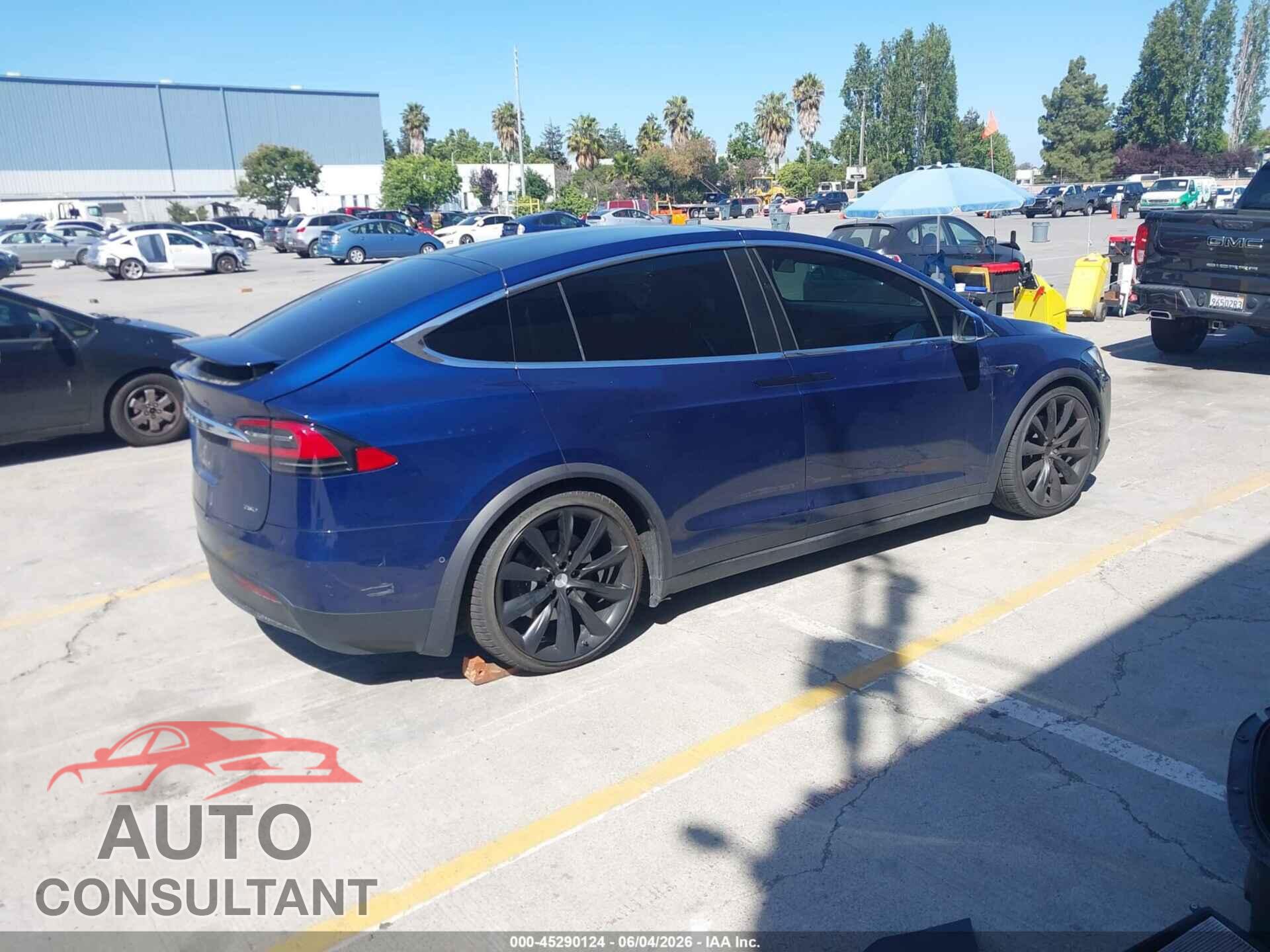 TESLA MODEL X 2018 - 5YJXCBE21JF128634
