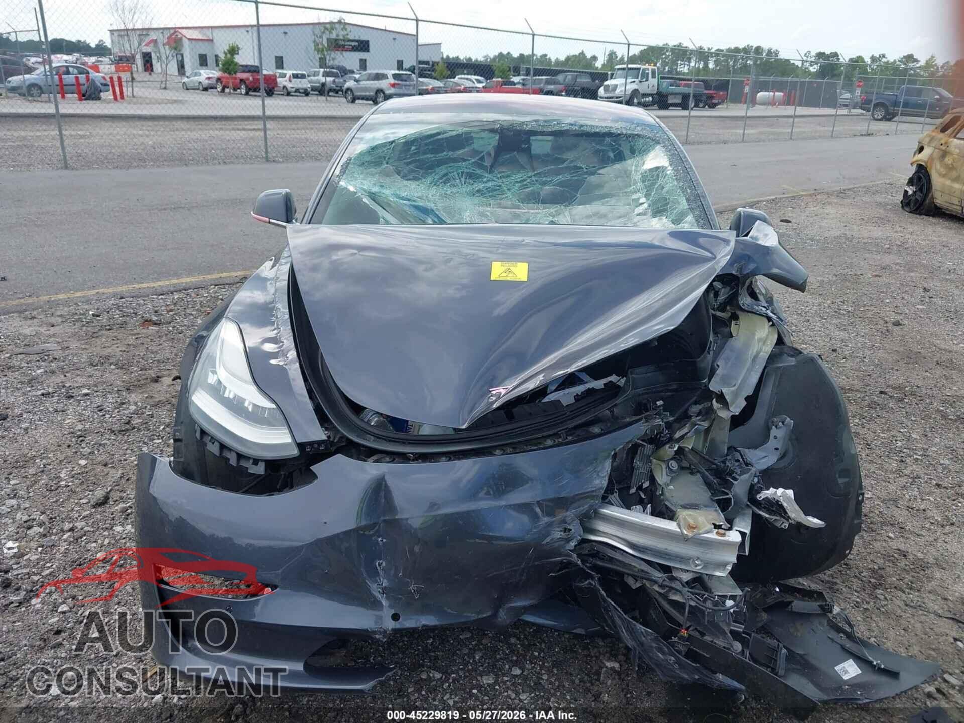 TESLA MODEL 3 2018 - 5YJ3E1EA2JF057969