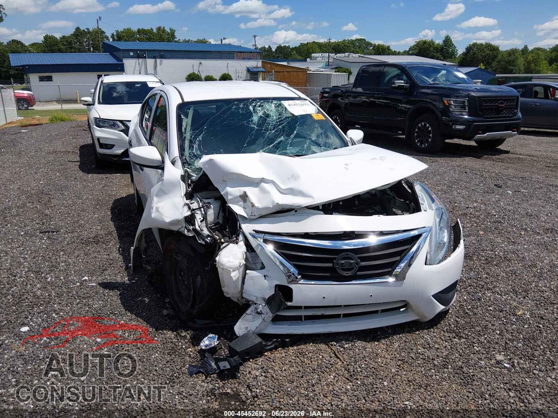 NISSAN VERSA 2017 - 3N1CN7AP3HL821436