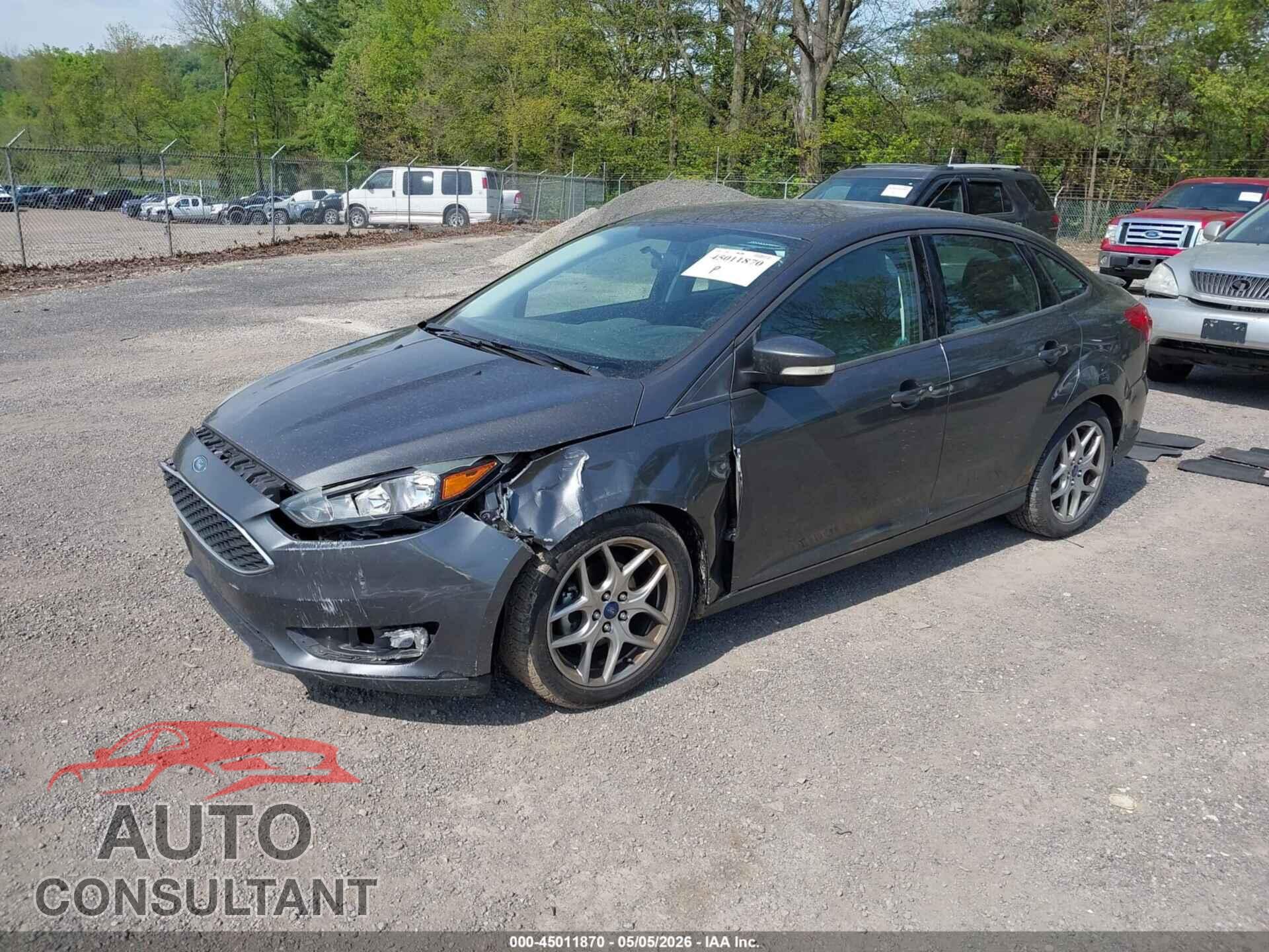 FORD FOCUS 2015 - 1FADP3F24FL200903