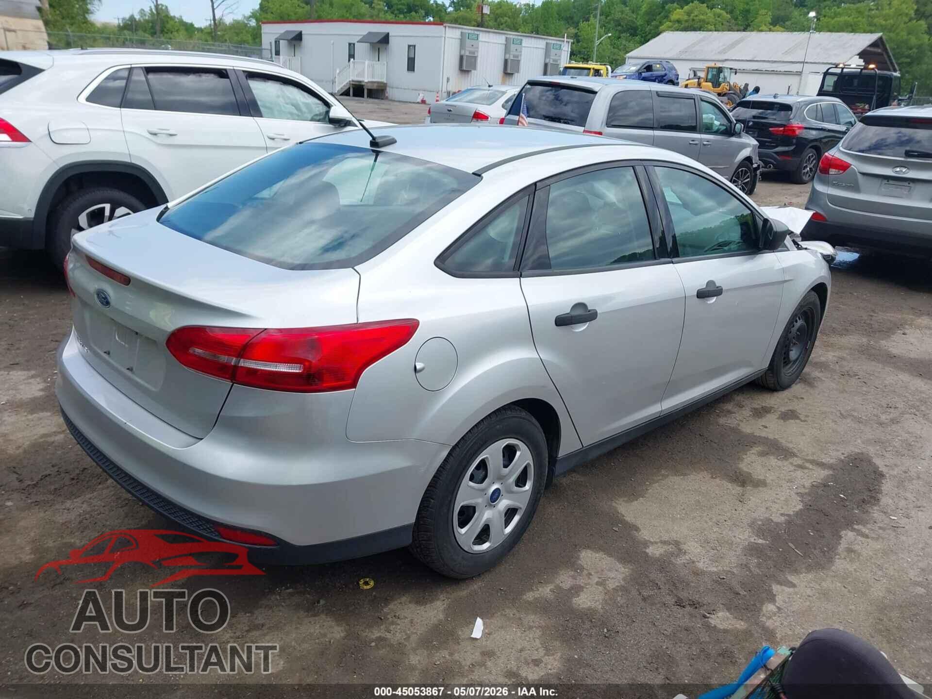 FORD FOCUS 2017 - 1FADP3E2XHL345092