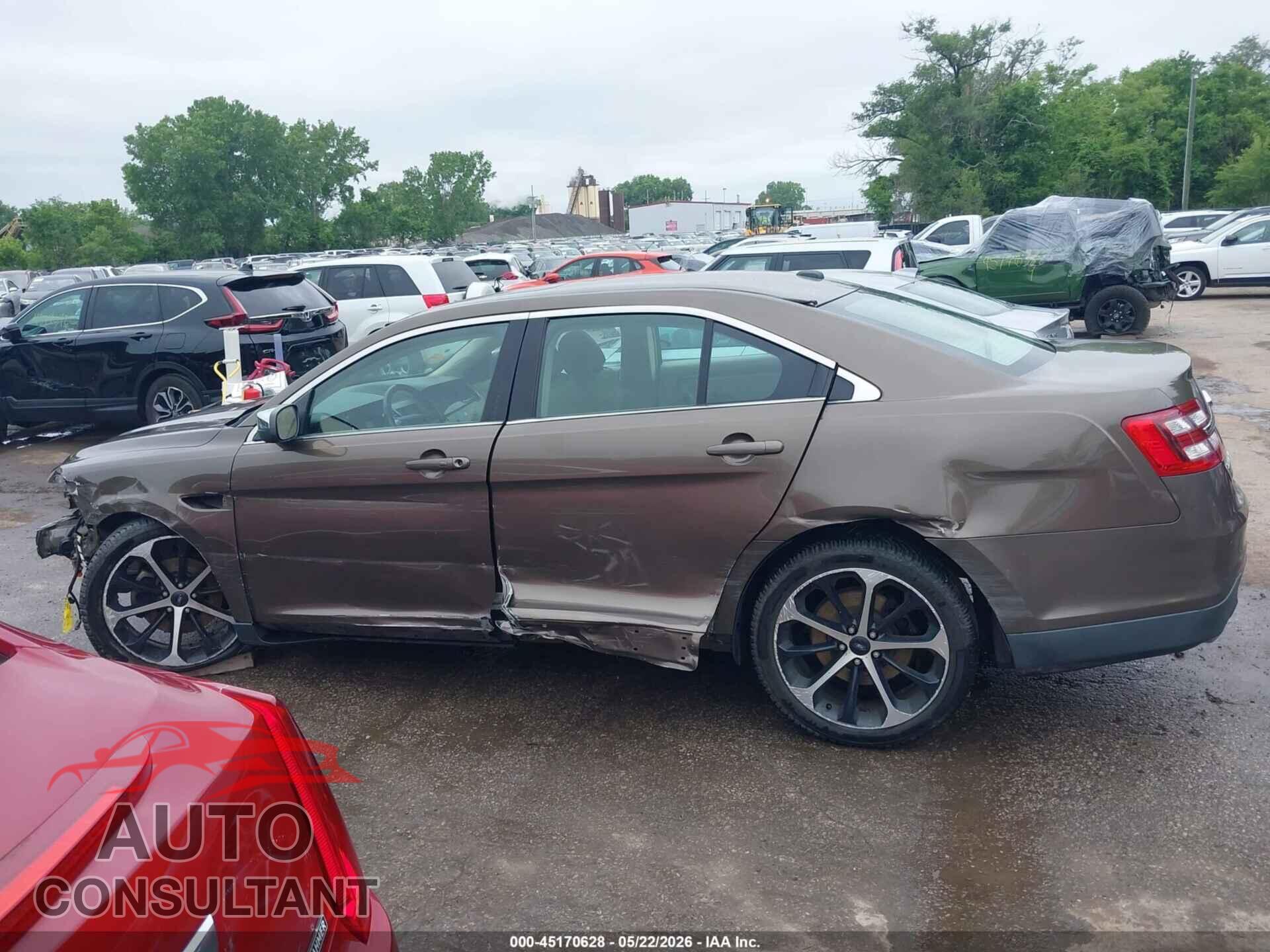 FORD TAURUS 2015 - 1FAHP2J80FG106923