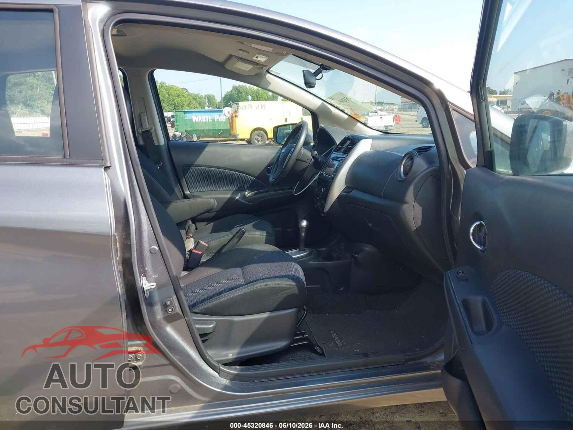 NISSAN VERSA NOTE 2018 - 3N1CE2CP2JL362020