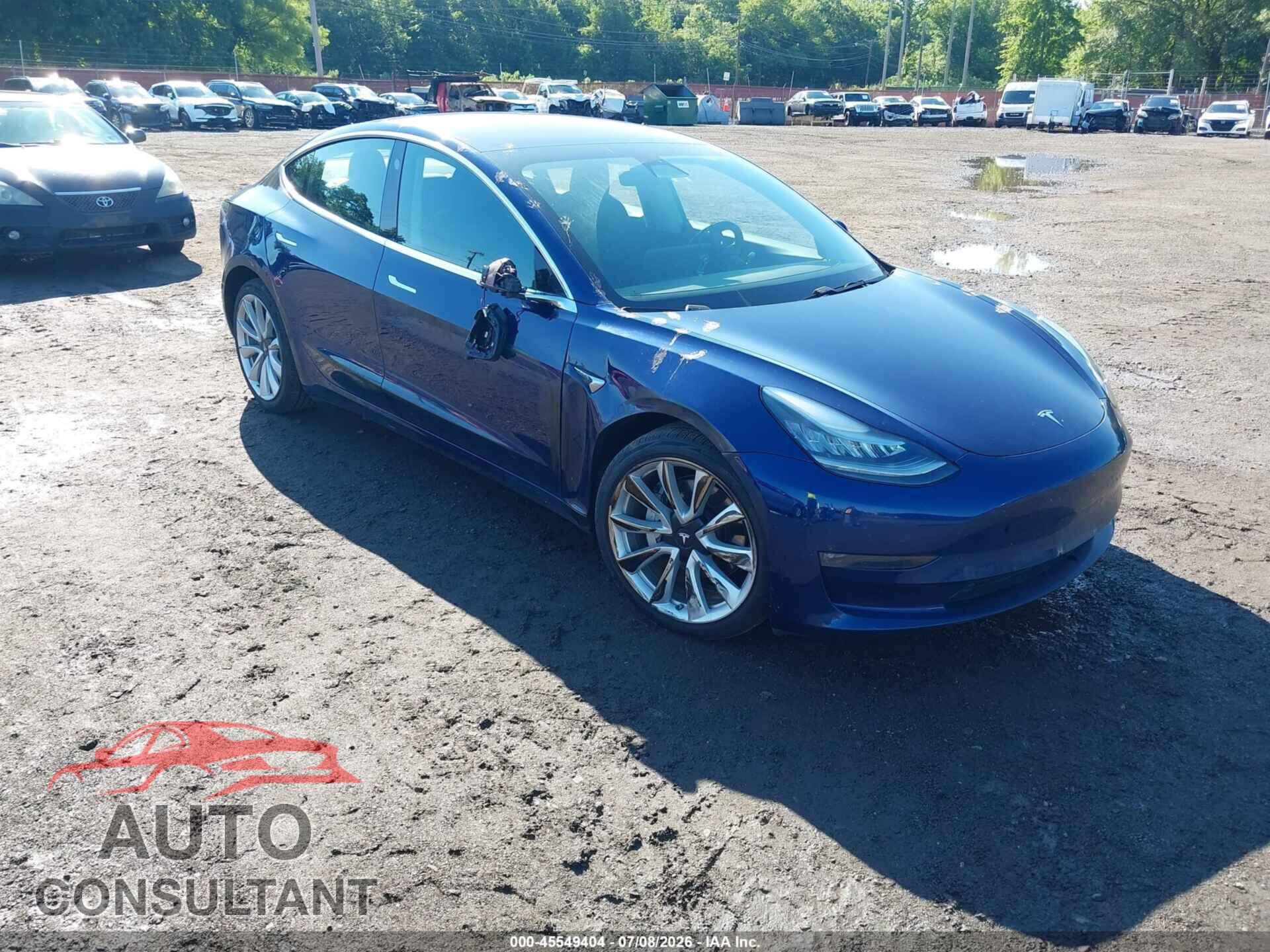 TESLA MODEL 3 2018 - 5YJ3E1EB8JF121814
